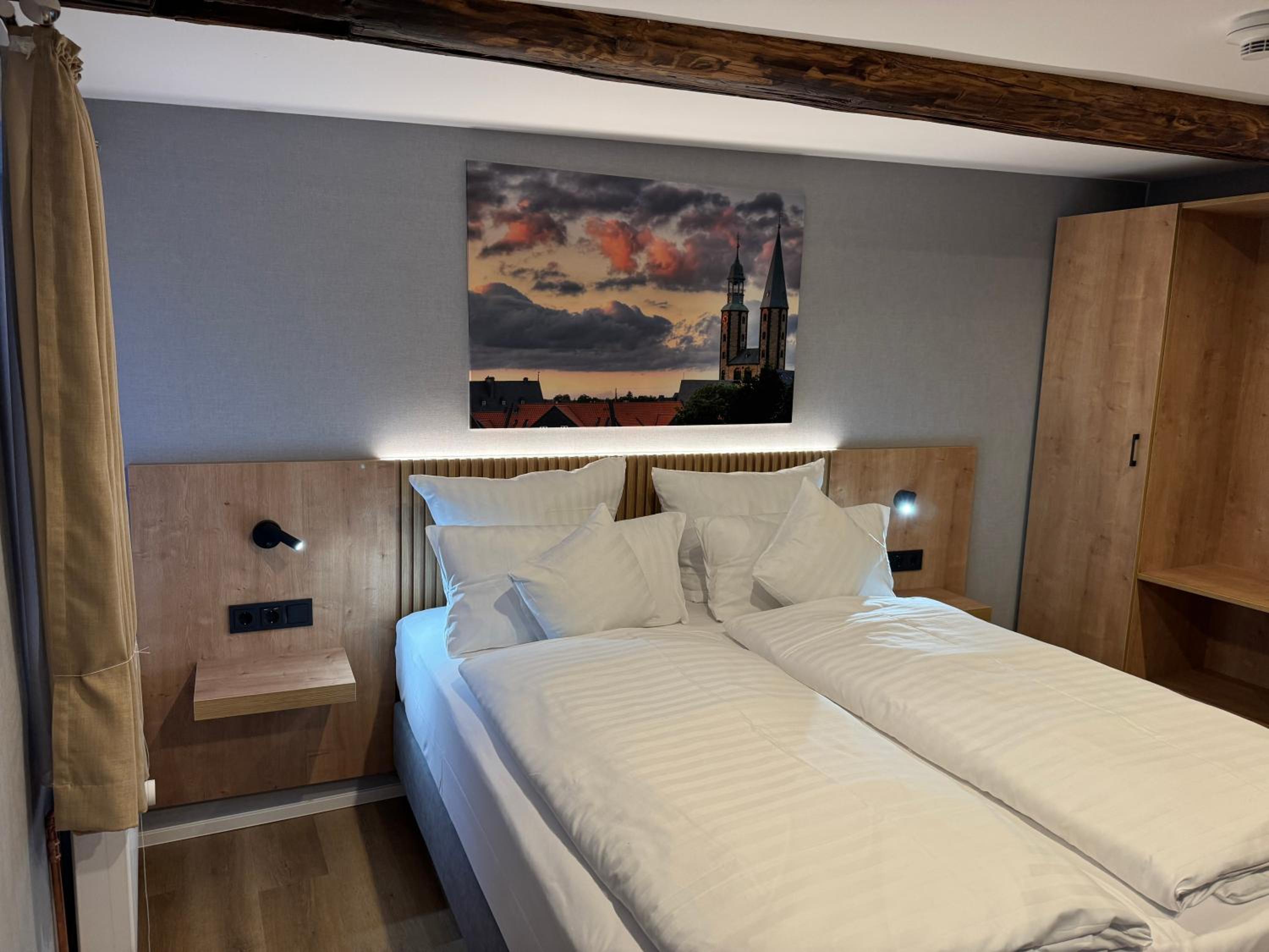 Double Room with Spa Bath photo 2