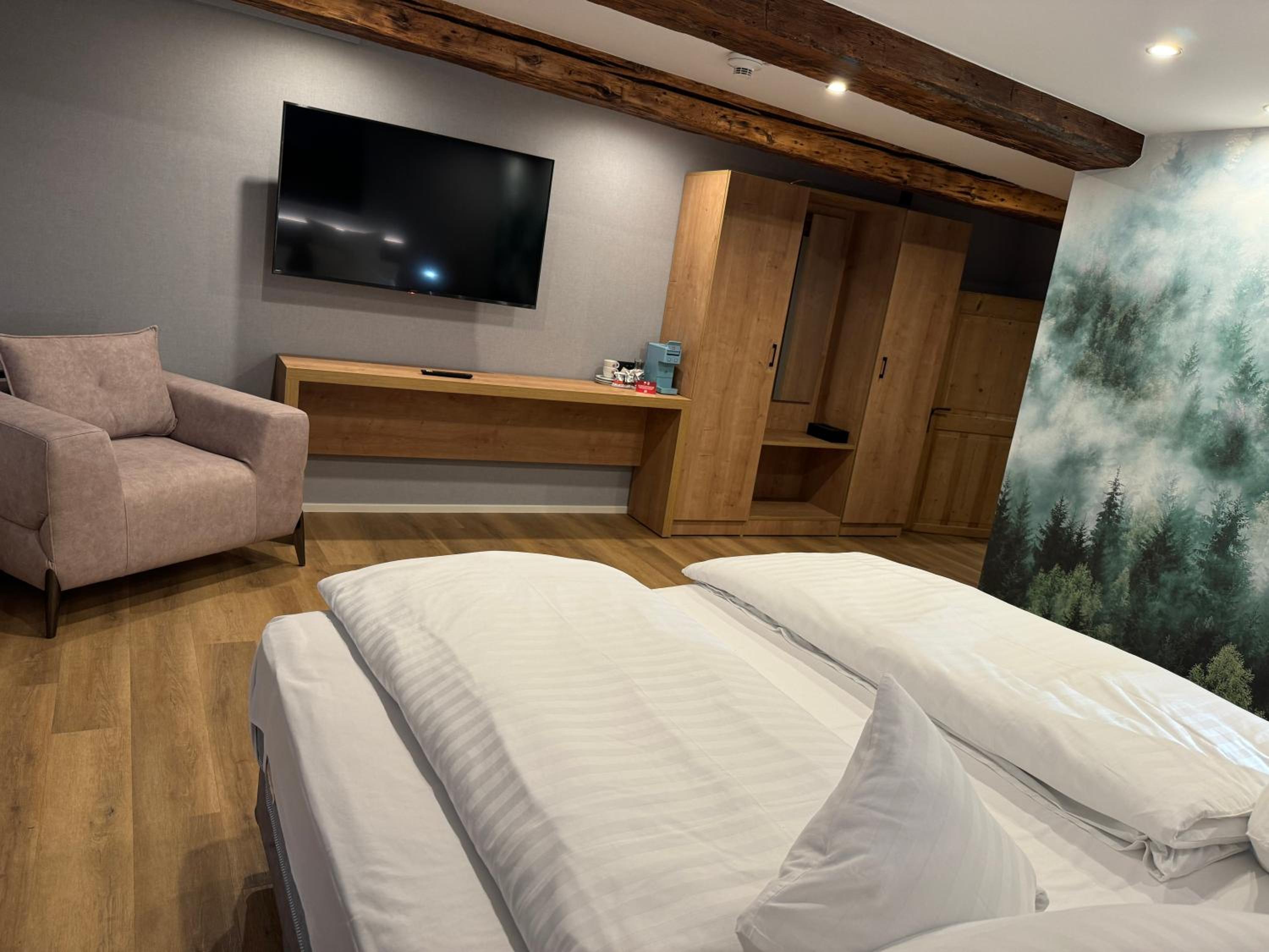 Superior King Room photo 2
