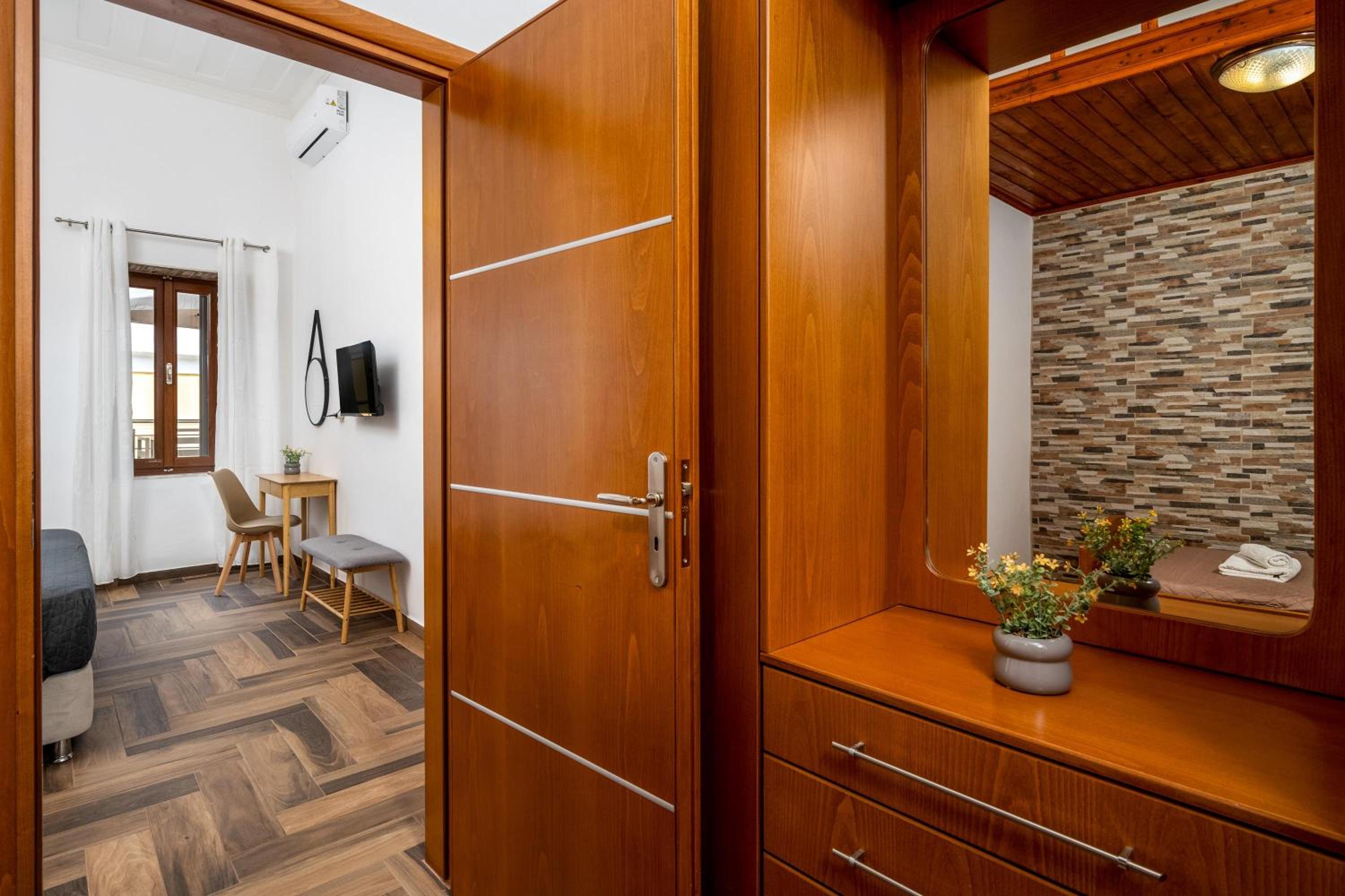 Three-Bedroom House photo 2