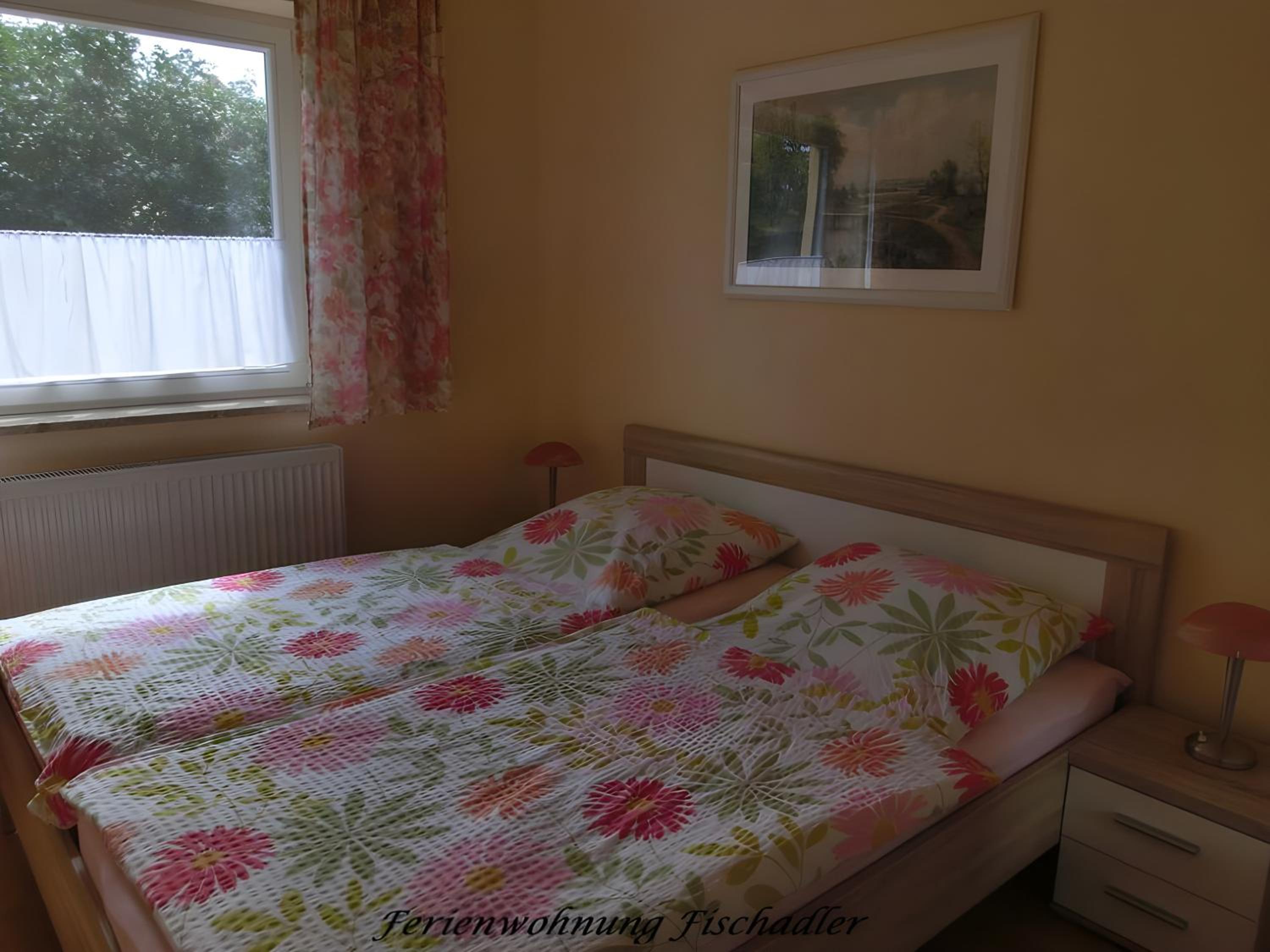 One-Bedroom Apartment with Lake View