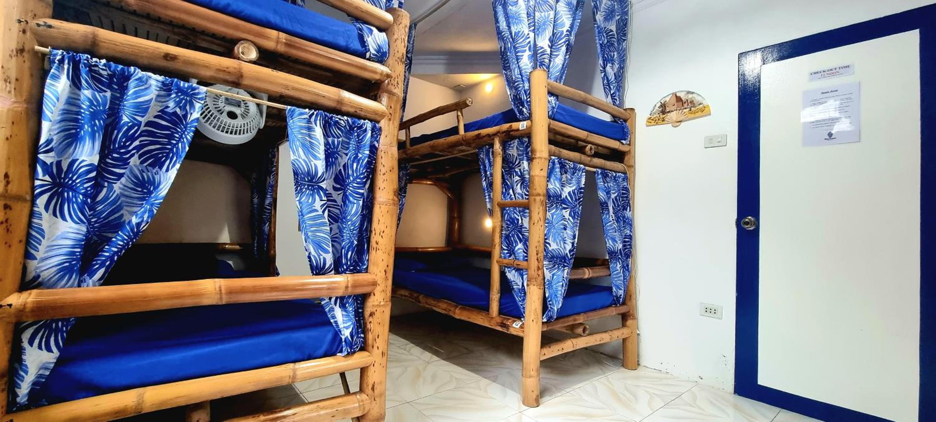 Bed in 6-Bed Mixed Dormitory Room photo 2