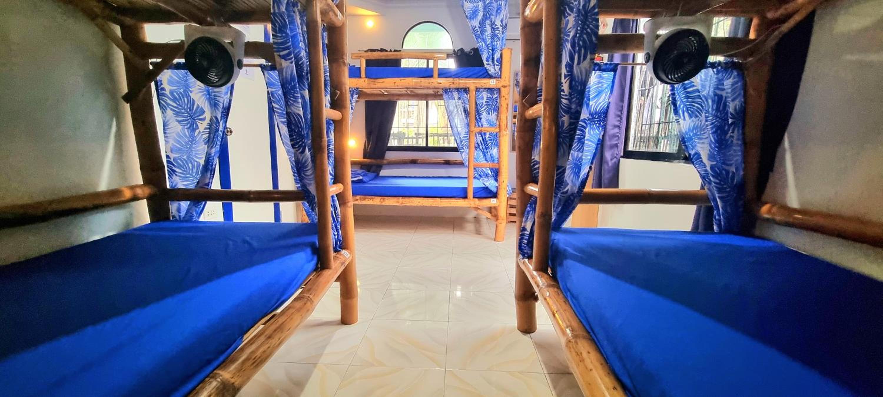 Bed in 6-Bed Mixed Dormitory Room photo 1