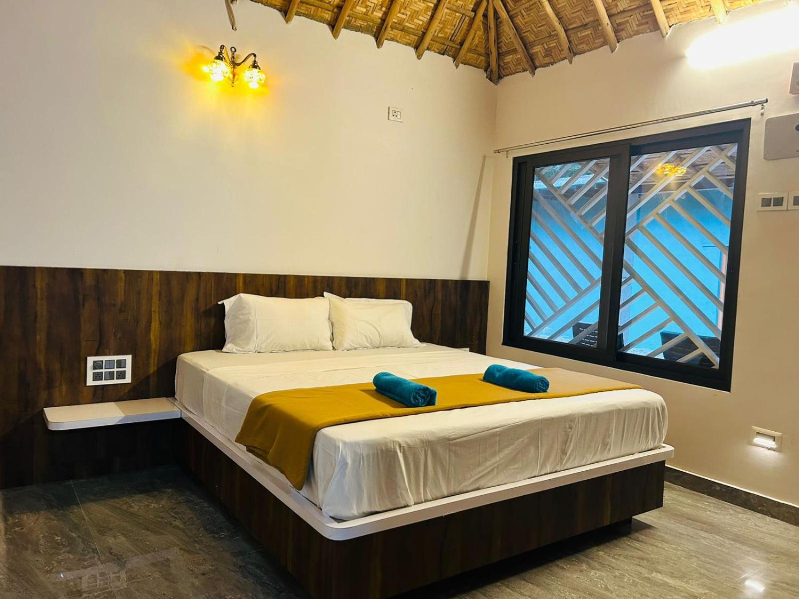 Deluxe King Room photo 3