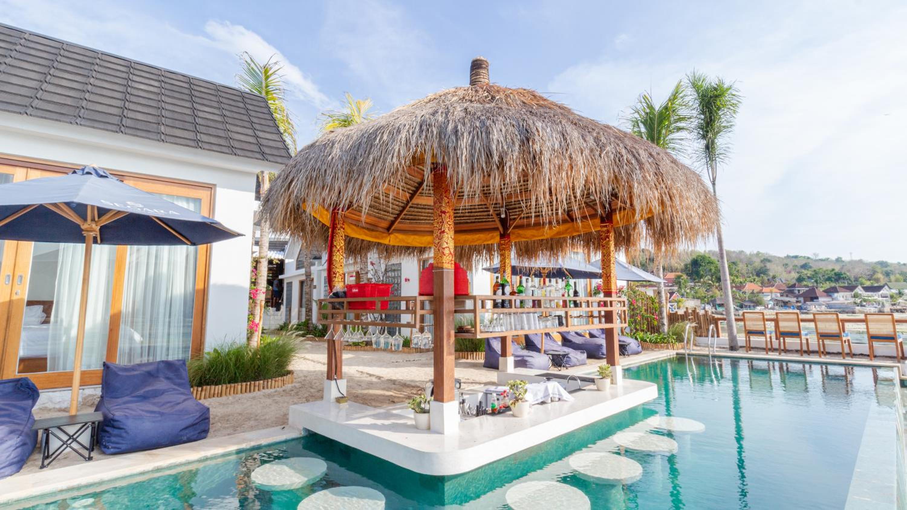 Deluxe Bungalow with Sea View photo 3