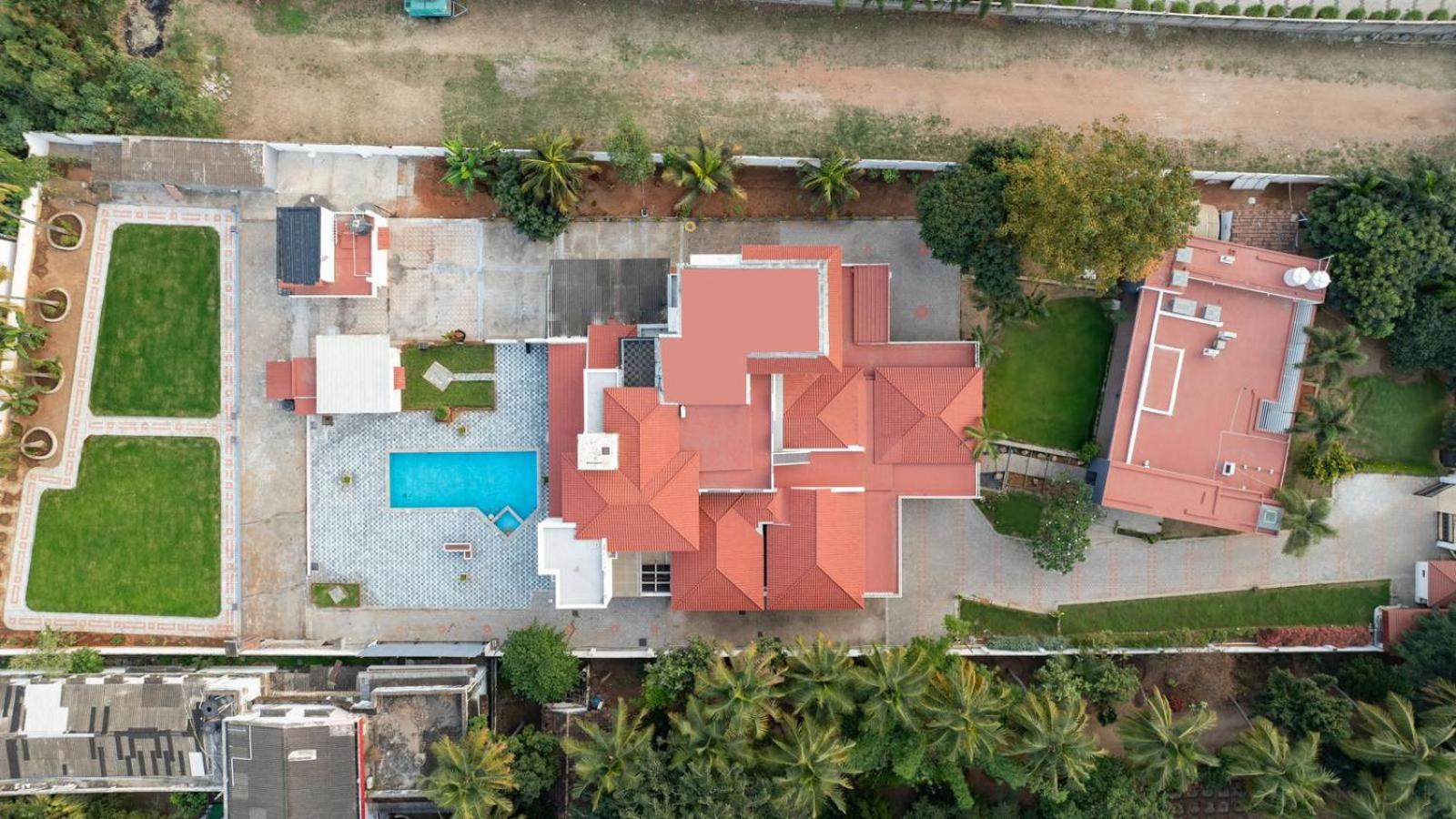 Superior Villa photo 3