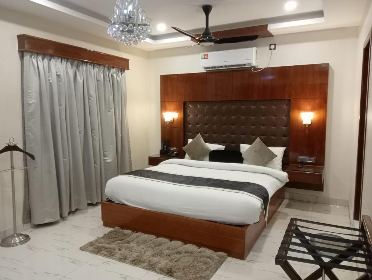 Presidential Suite