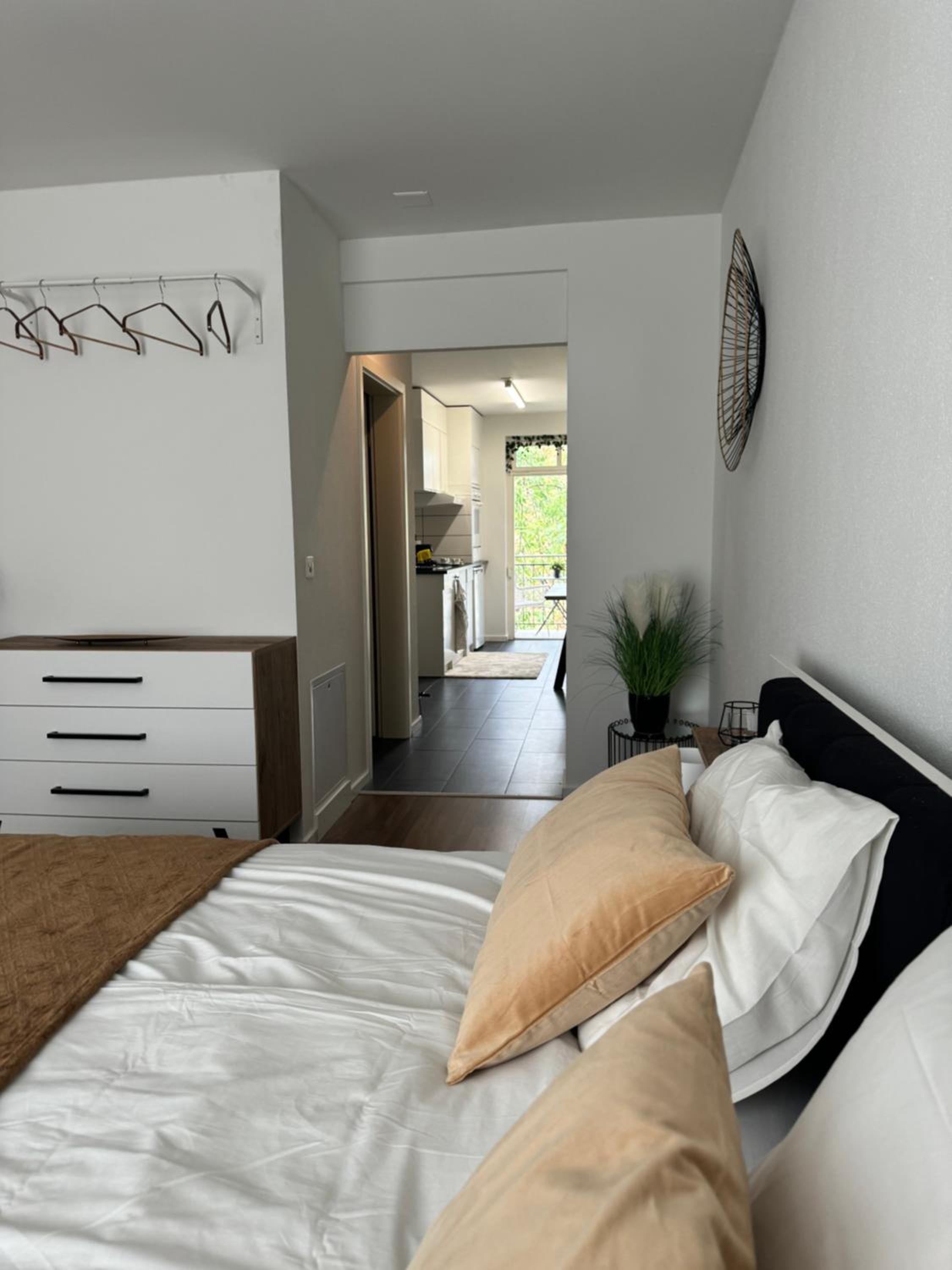 One-Bedroom Apartment with Balcony photo 3