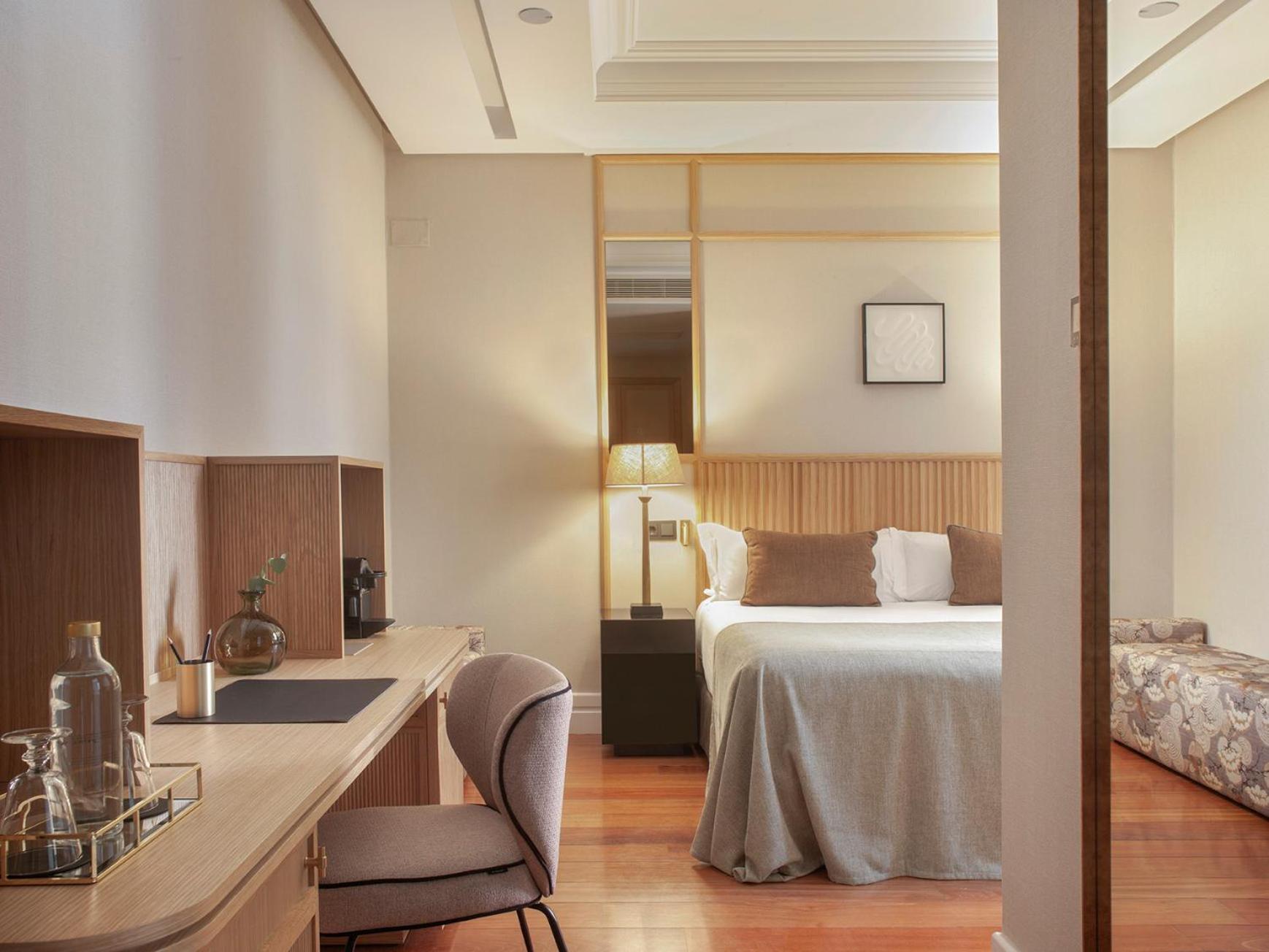 Standard Double Room - Photo 1