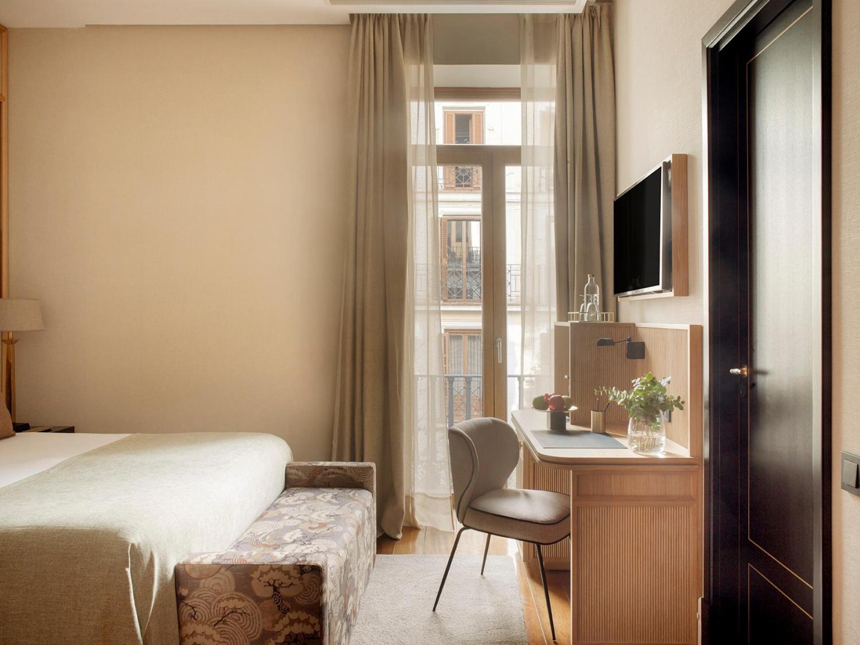 Deluxe Double or Twin Room - Photo 3