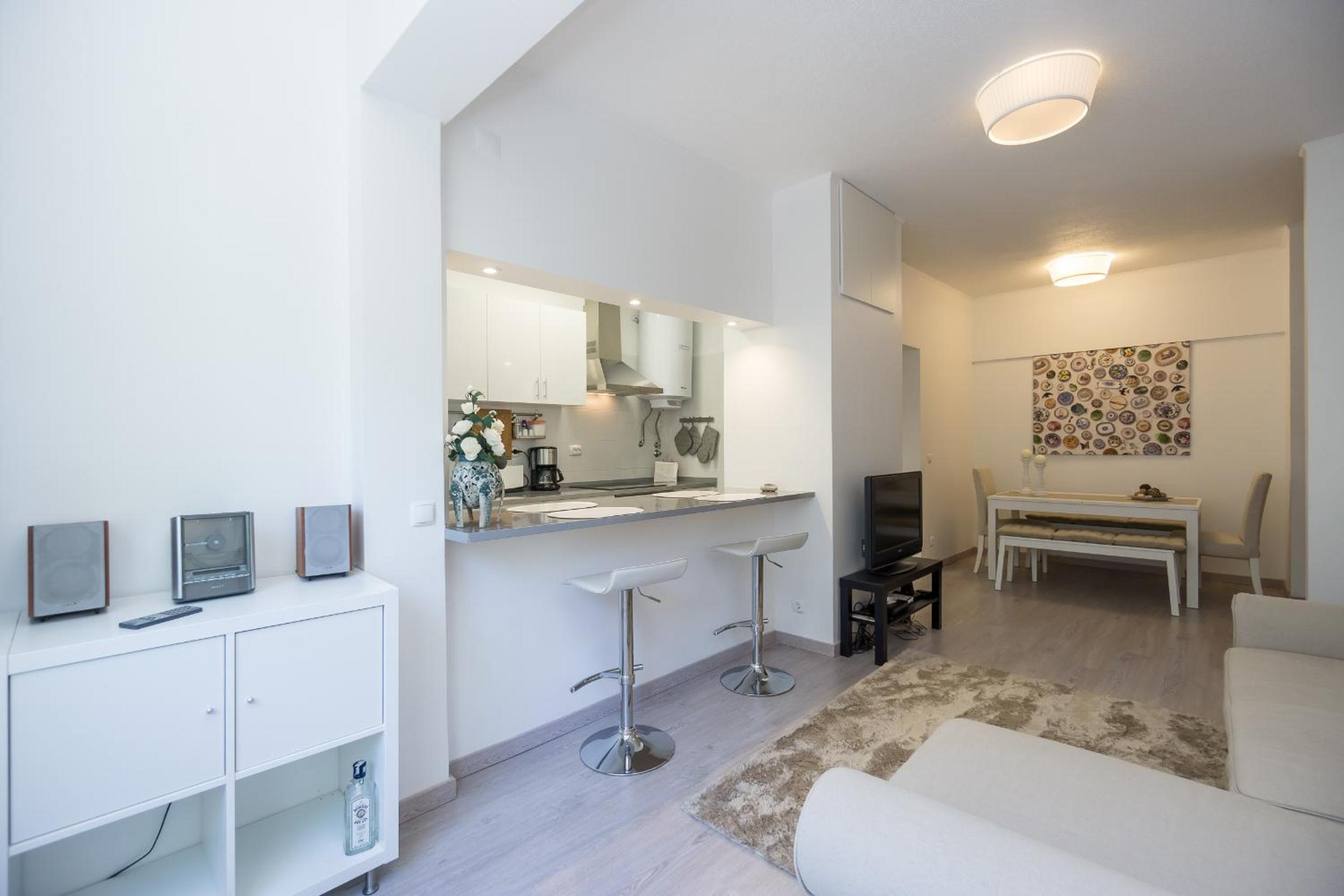 Apartment photo 3