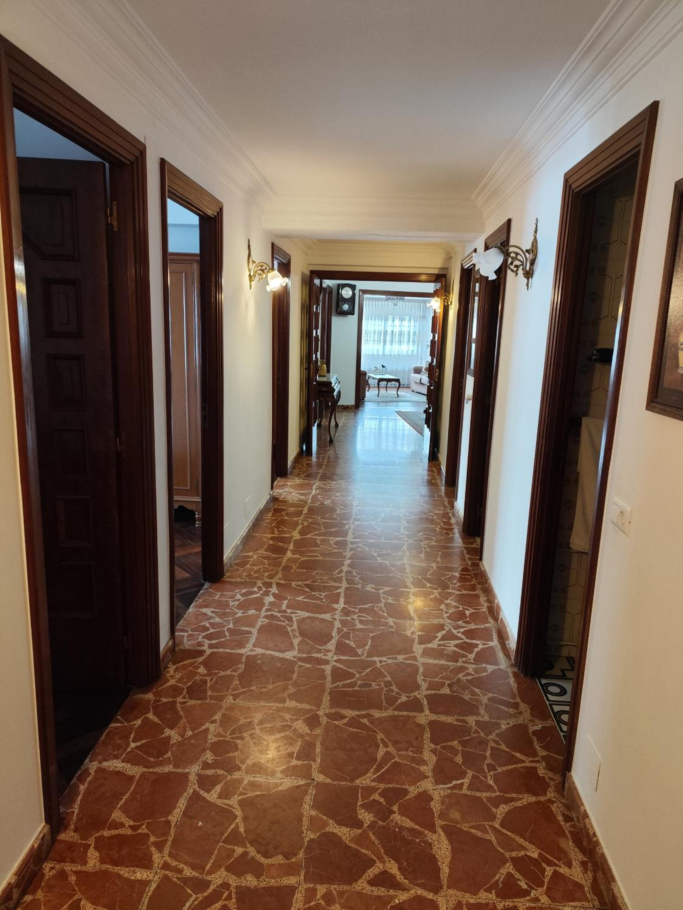 Apartamento grande con vistas