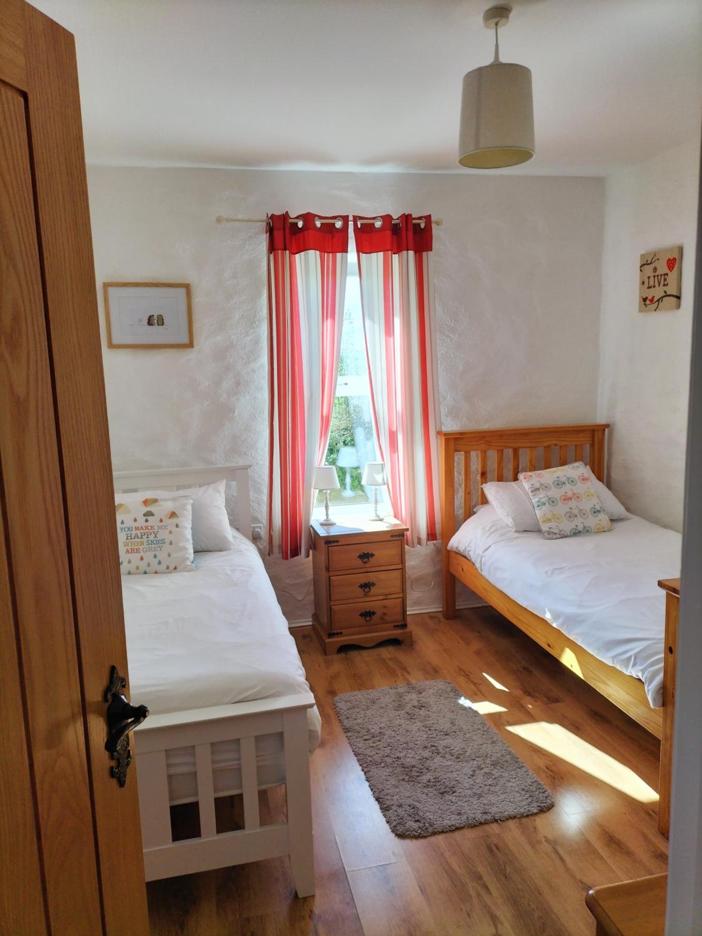 Two-Bedroom House photo 2