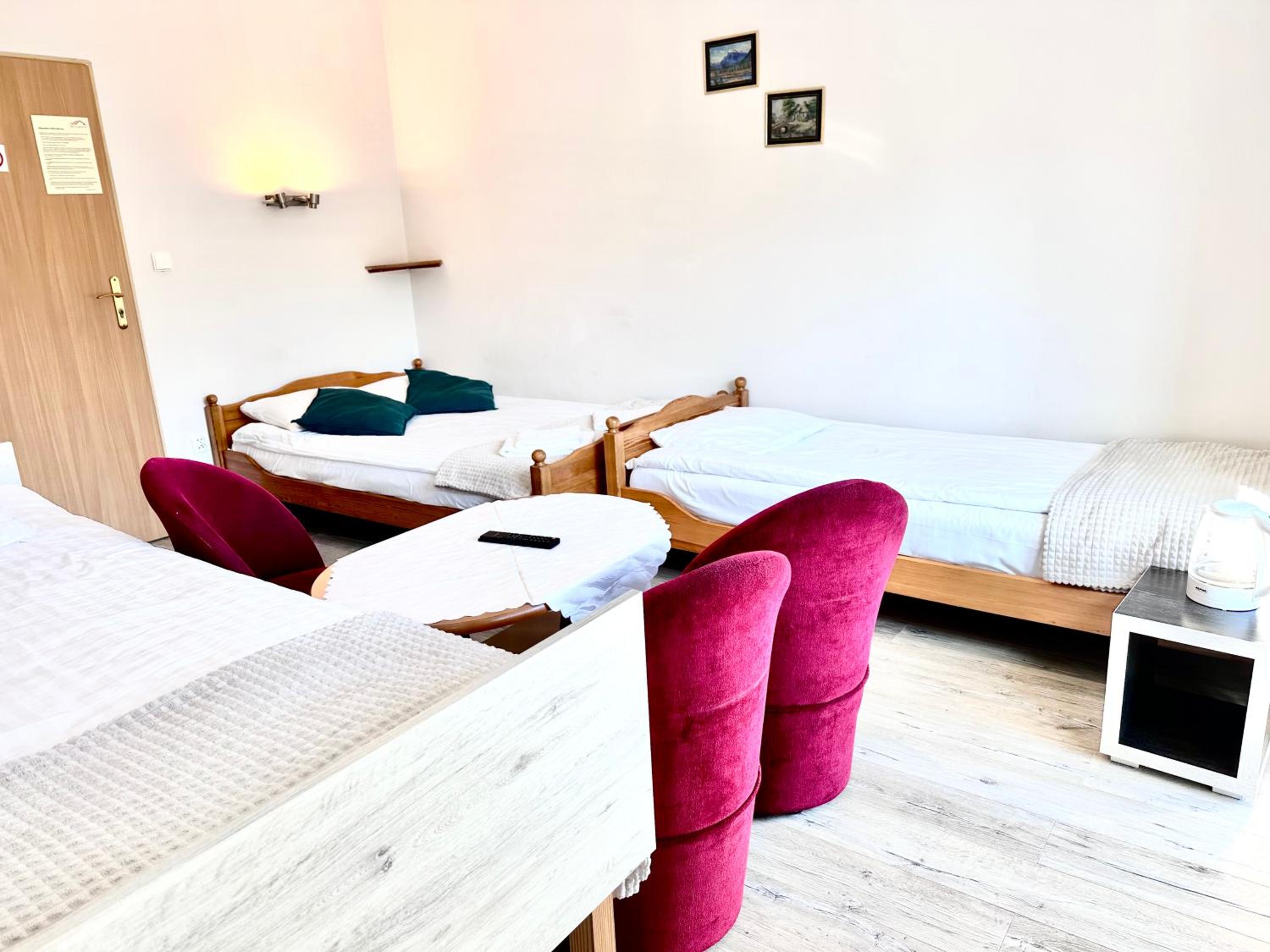 Triple Room - Photo 1