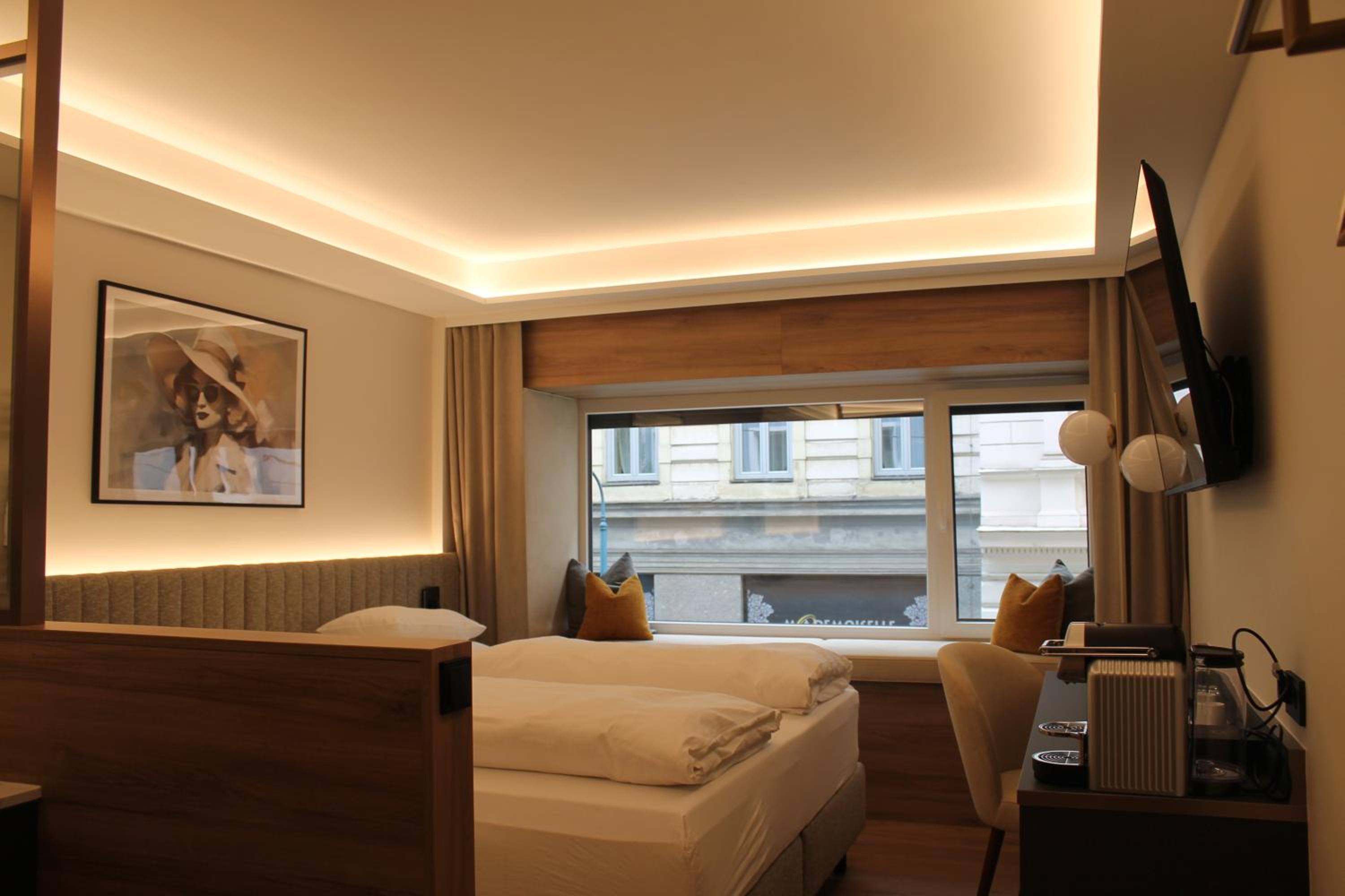 Business Double Room - Photo 3