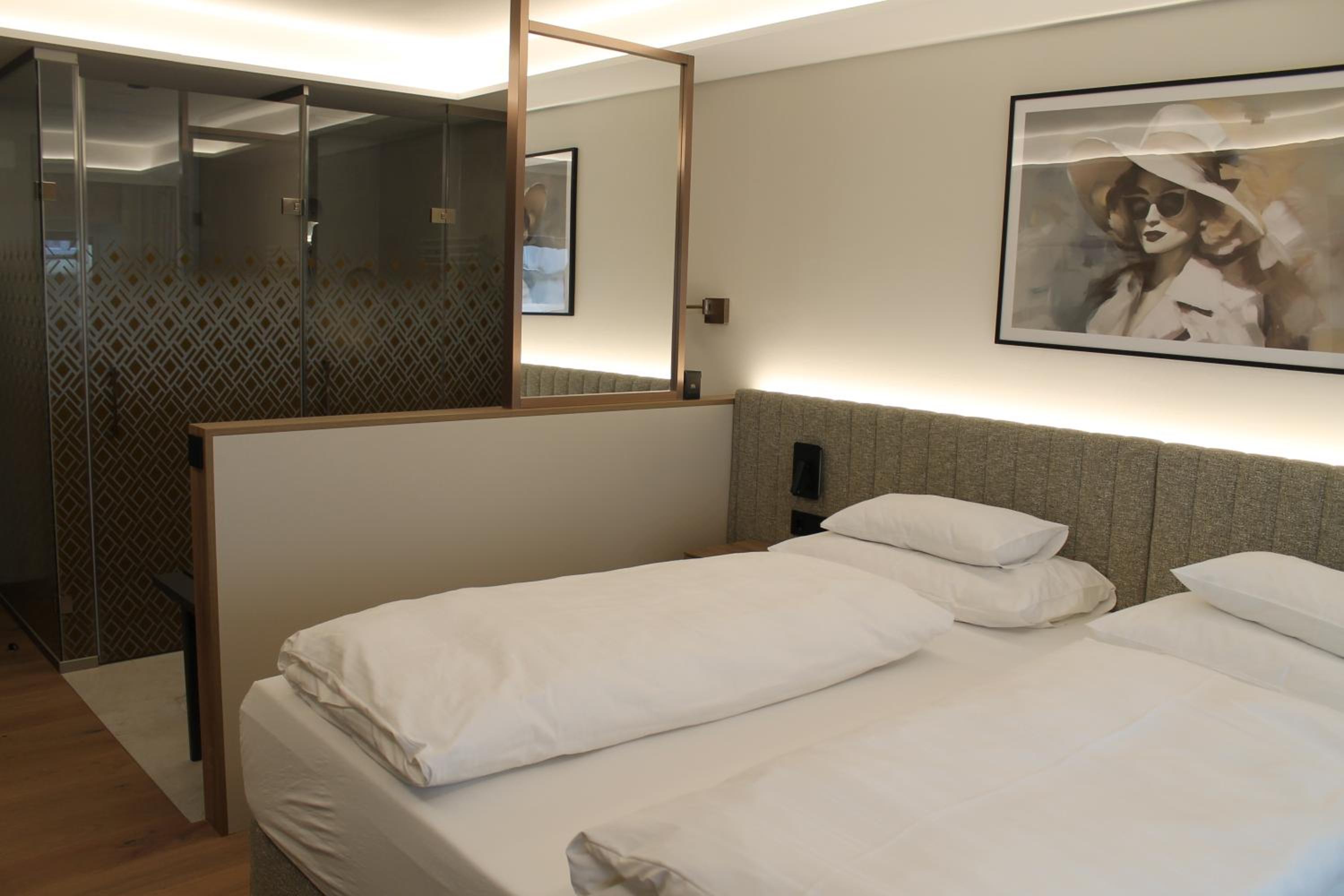 Business Double Room - Photo 5