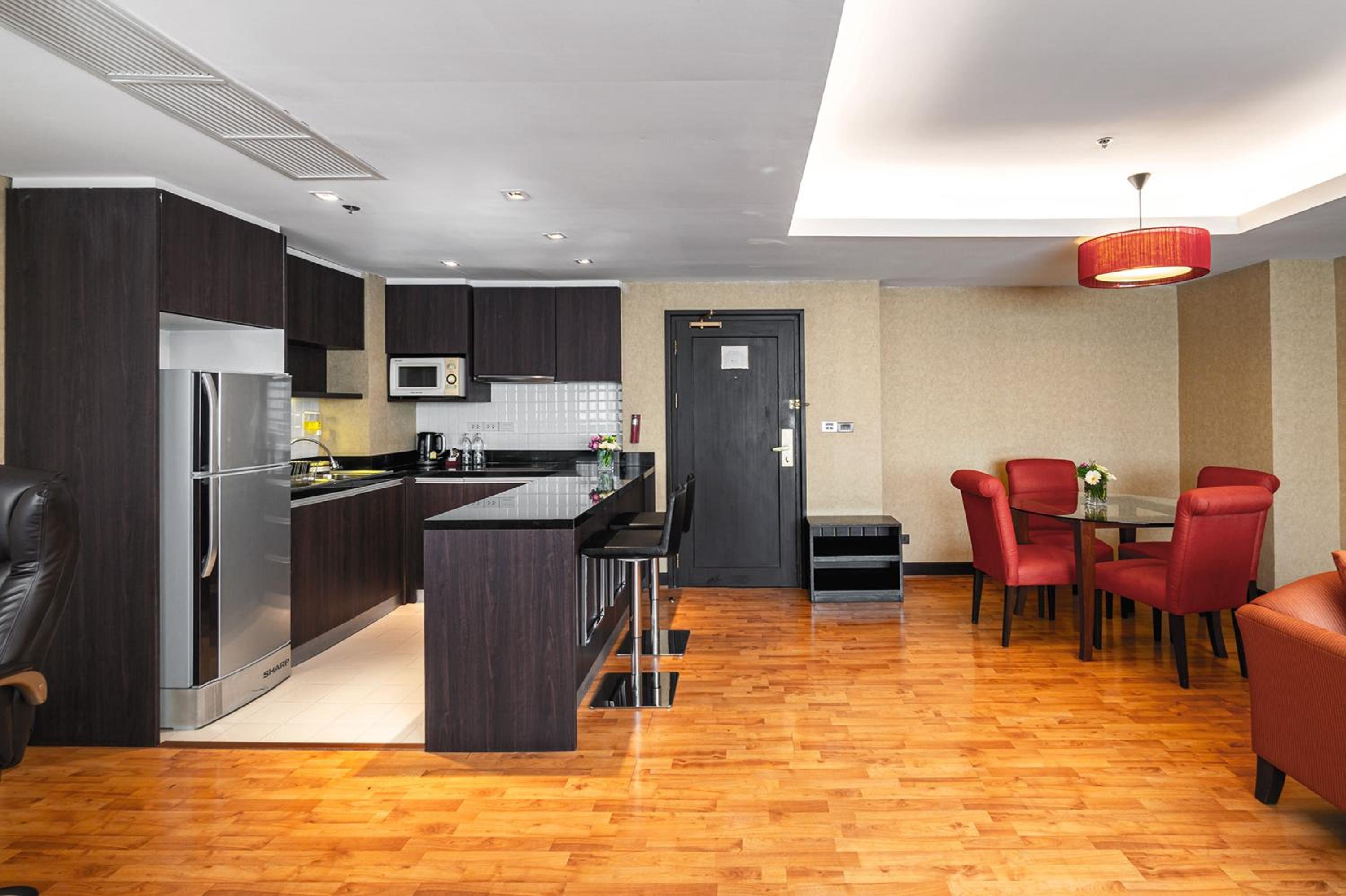 Grand Suite with Extra Bed photo 2
