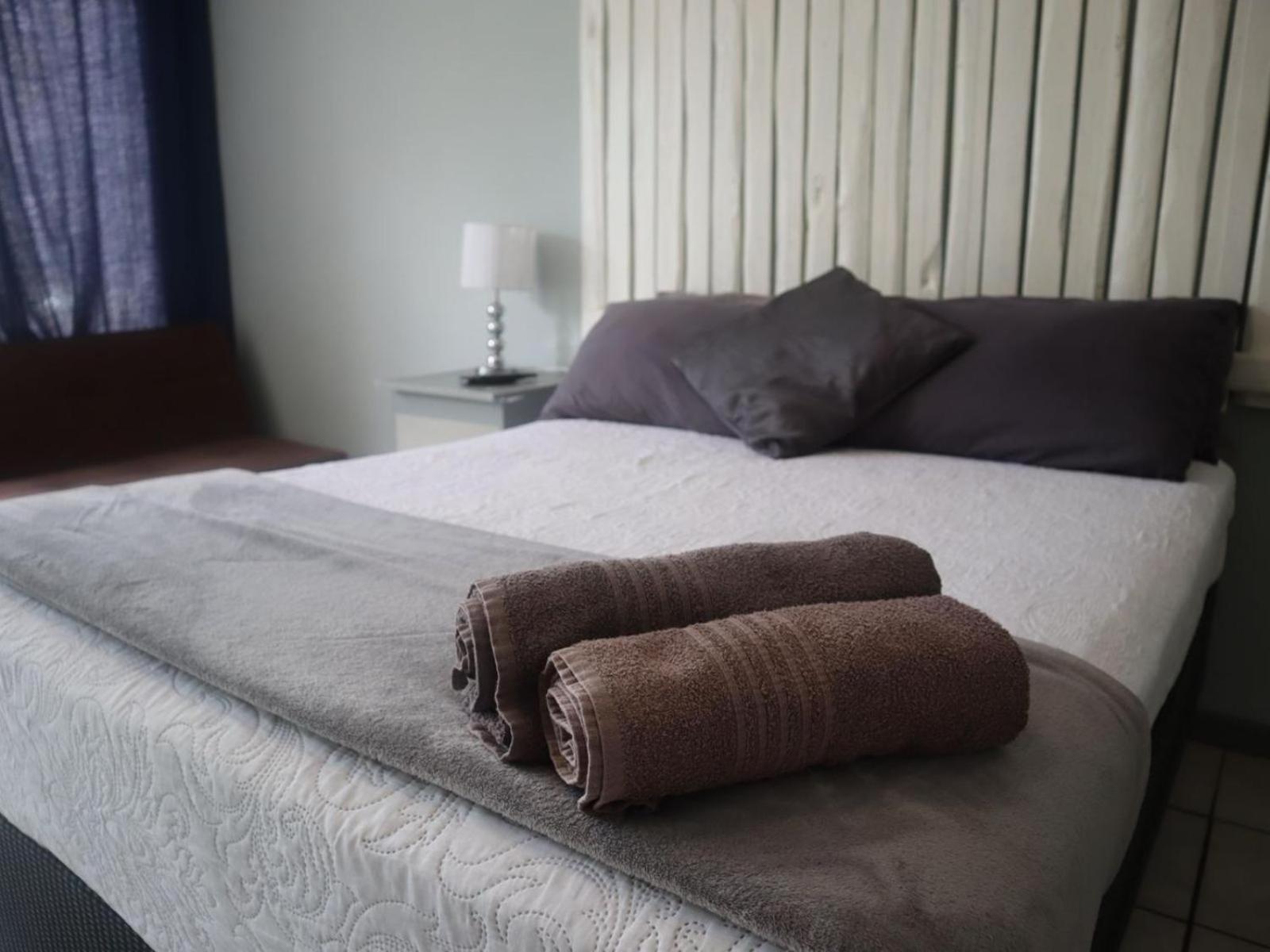 Budget Double Room - Photo 3