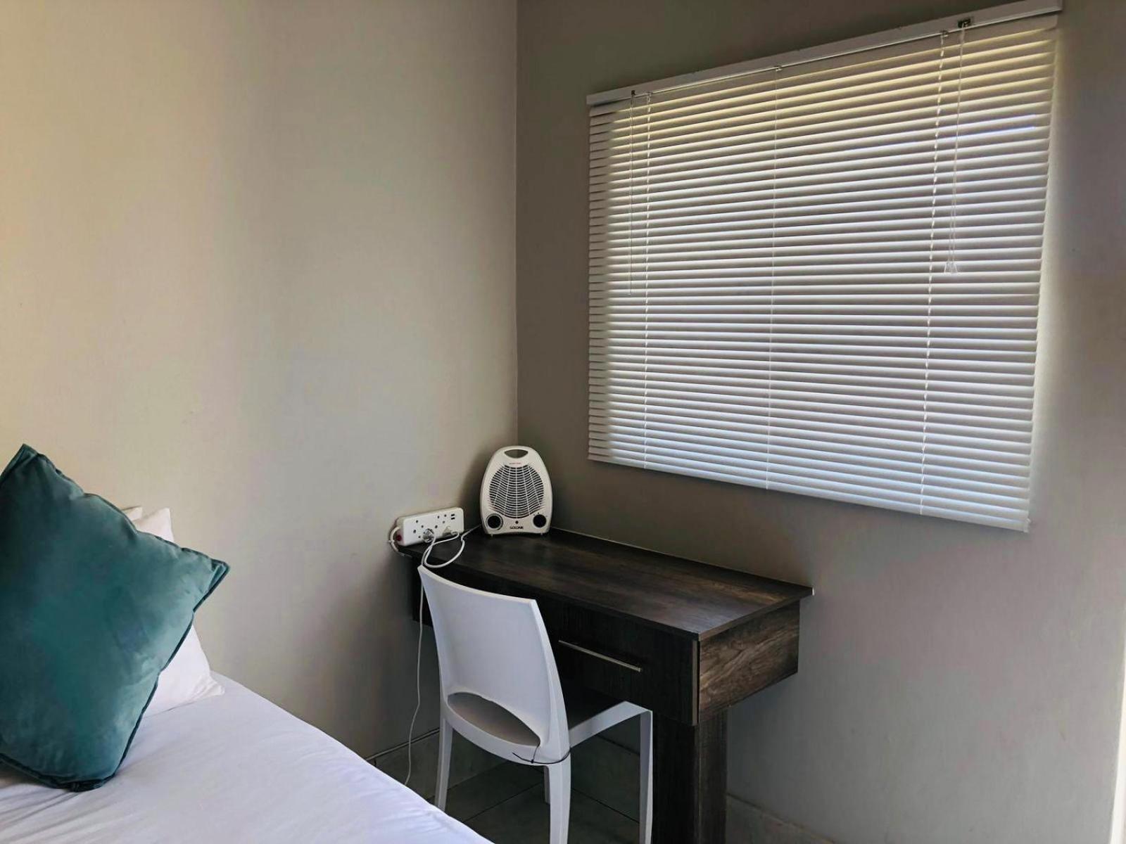 Executive Twin Room - Photo 2