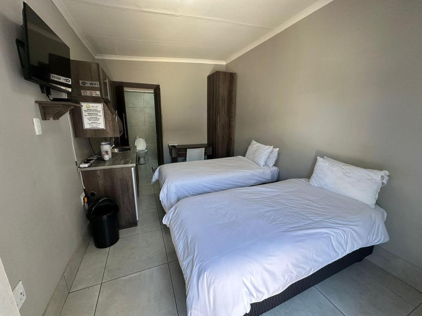 Executive Twin Room - Photo 5
