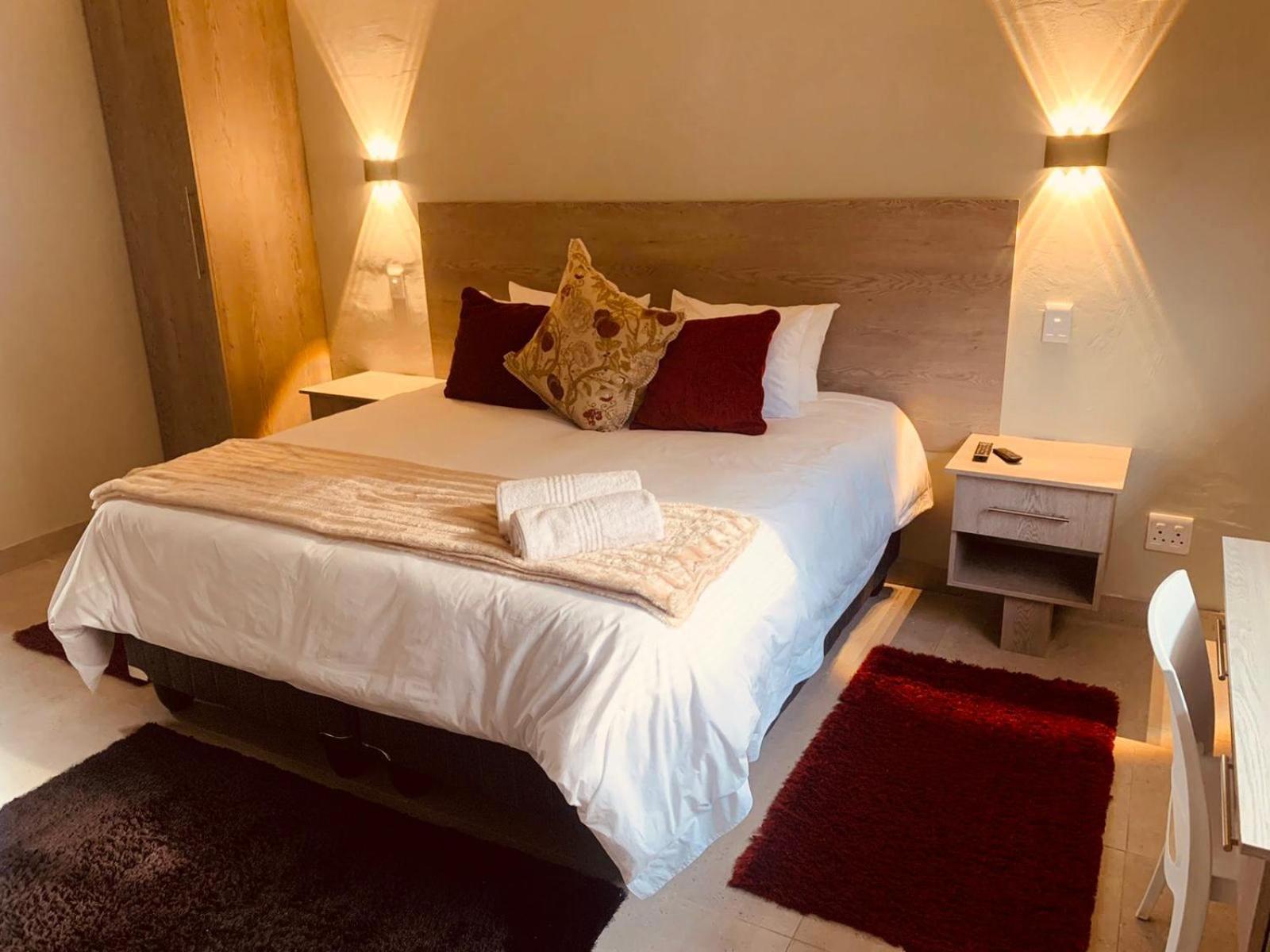 Standard King Room - Photo 3