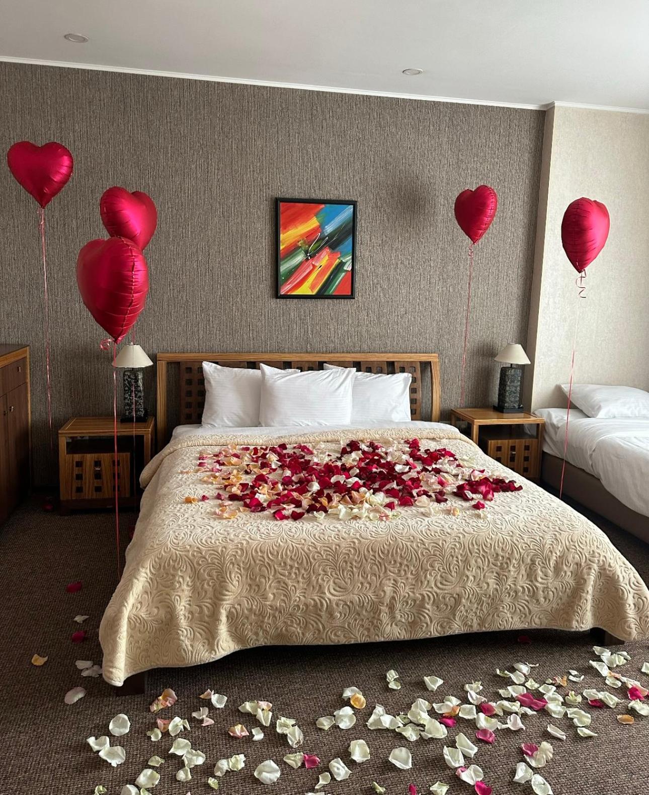 King Suite with Balcony photo 1