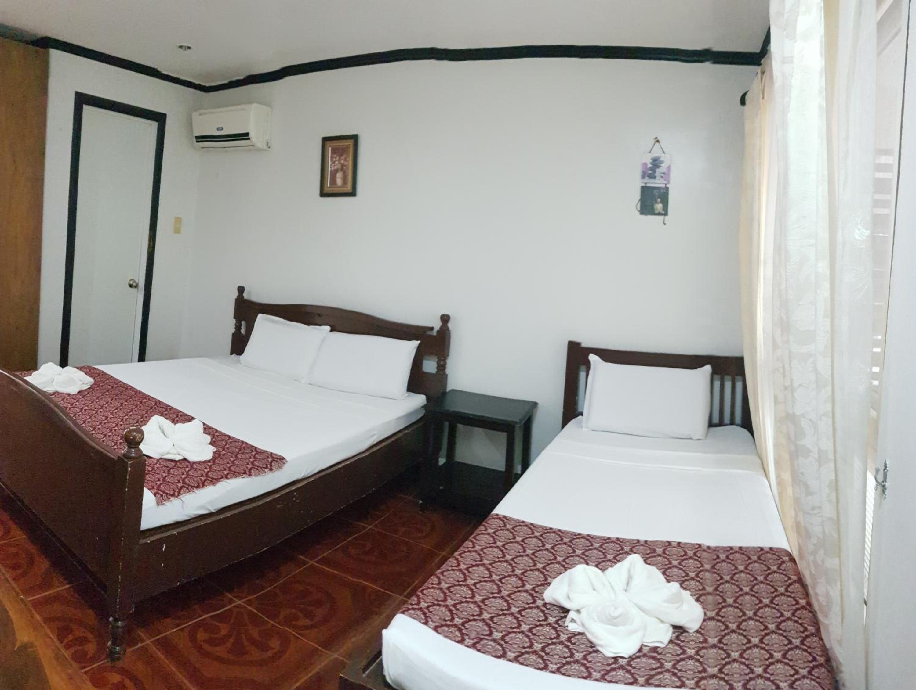 Triple Room - Photo 1
