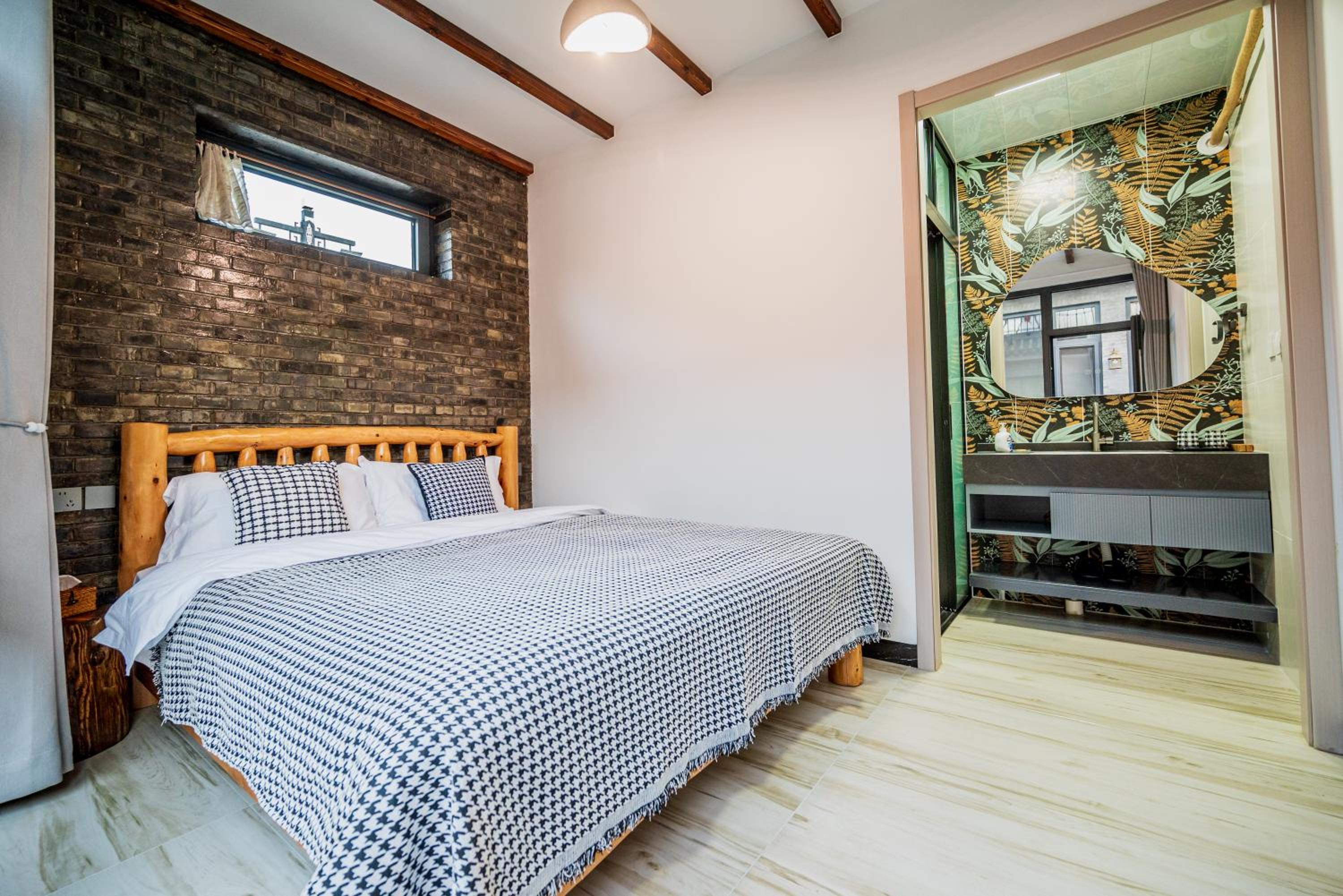 Double Room with Private Bathroom photo 3