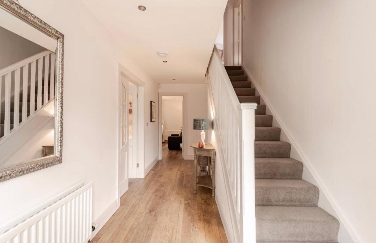 Four-Bedroom House photo 1