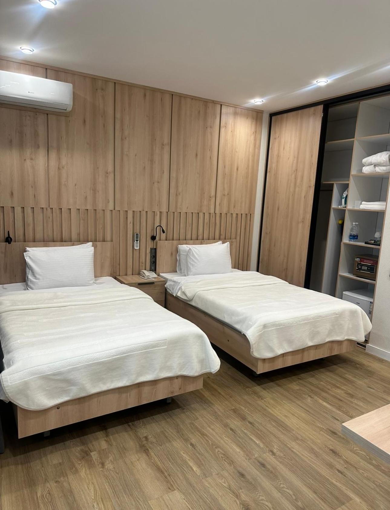 Standard Twin Room photo 1