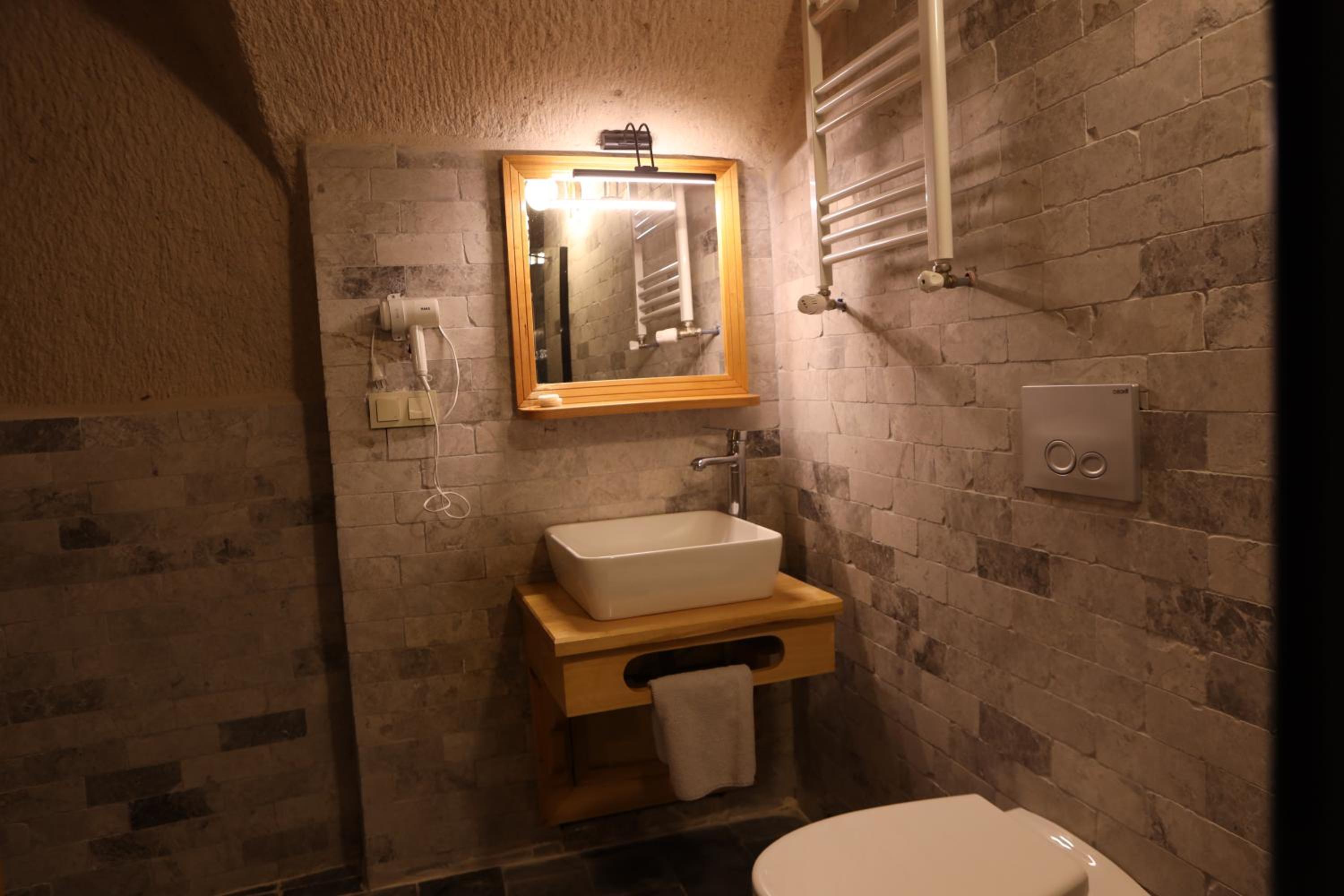 Double or Twin Room photo 2