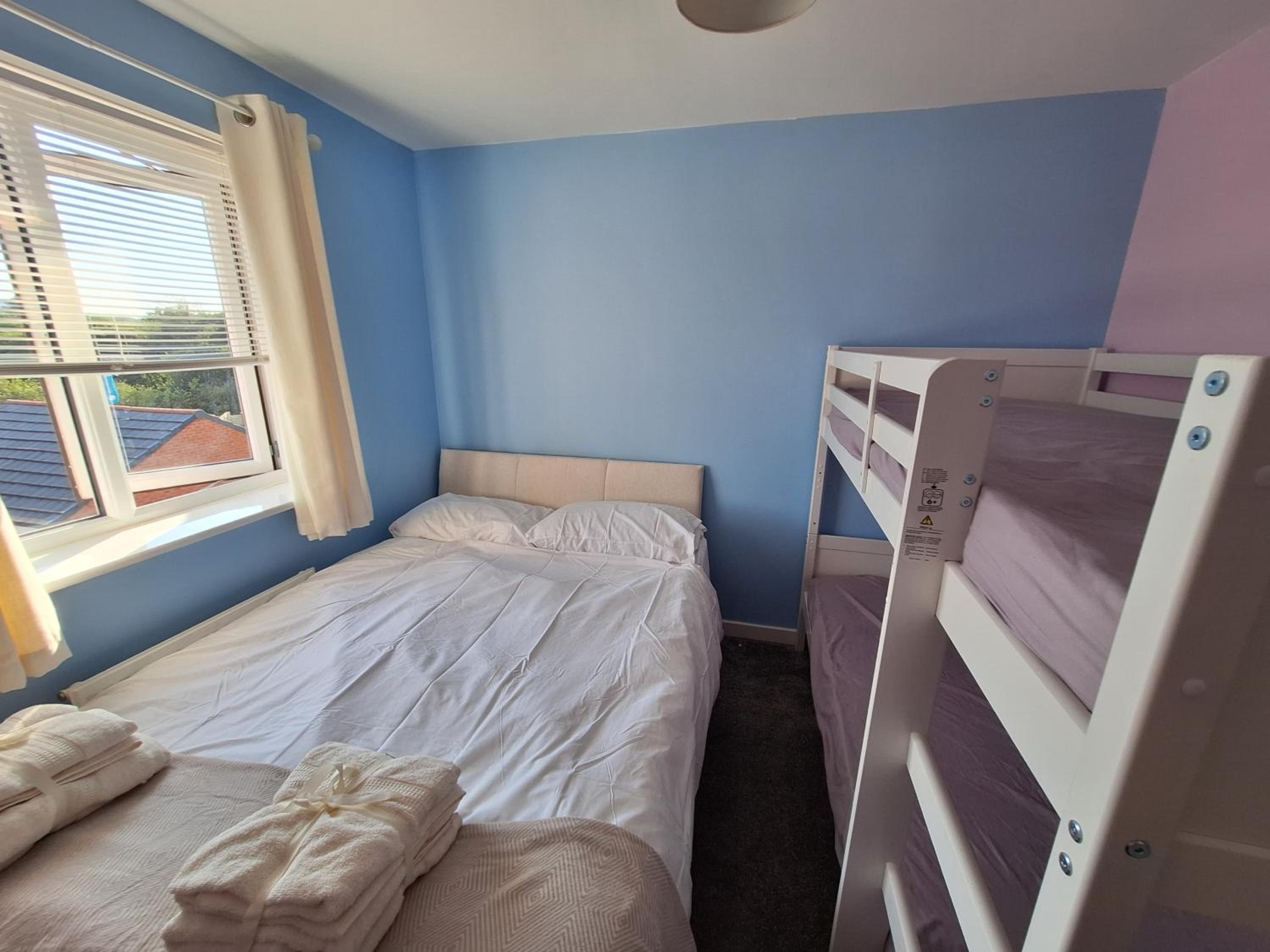 Two-Bedroom House photo 2