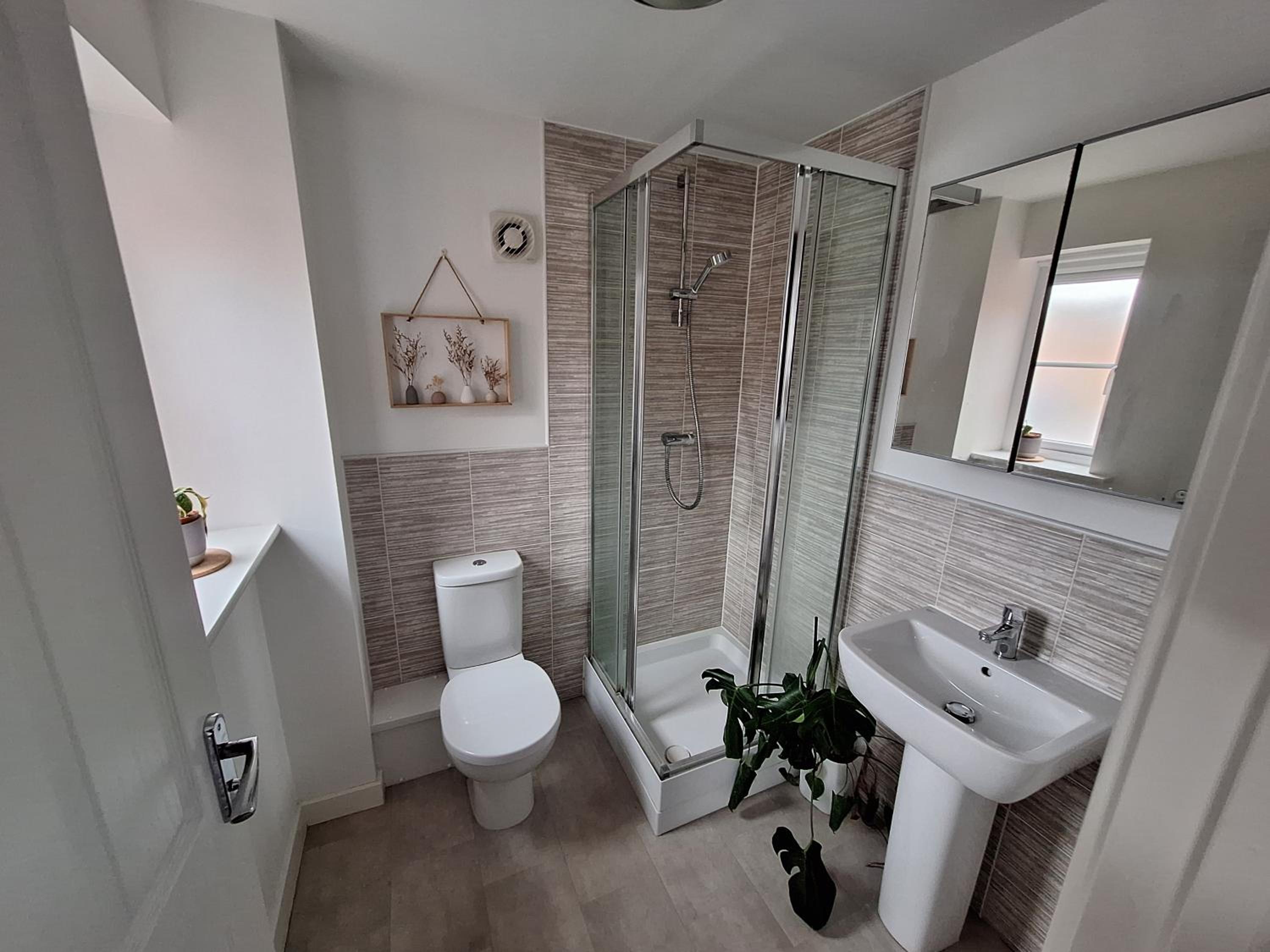 Two-Bedroom House photo 3