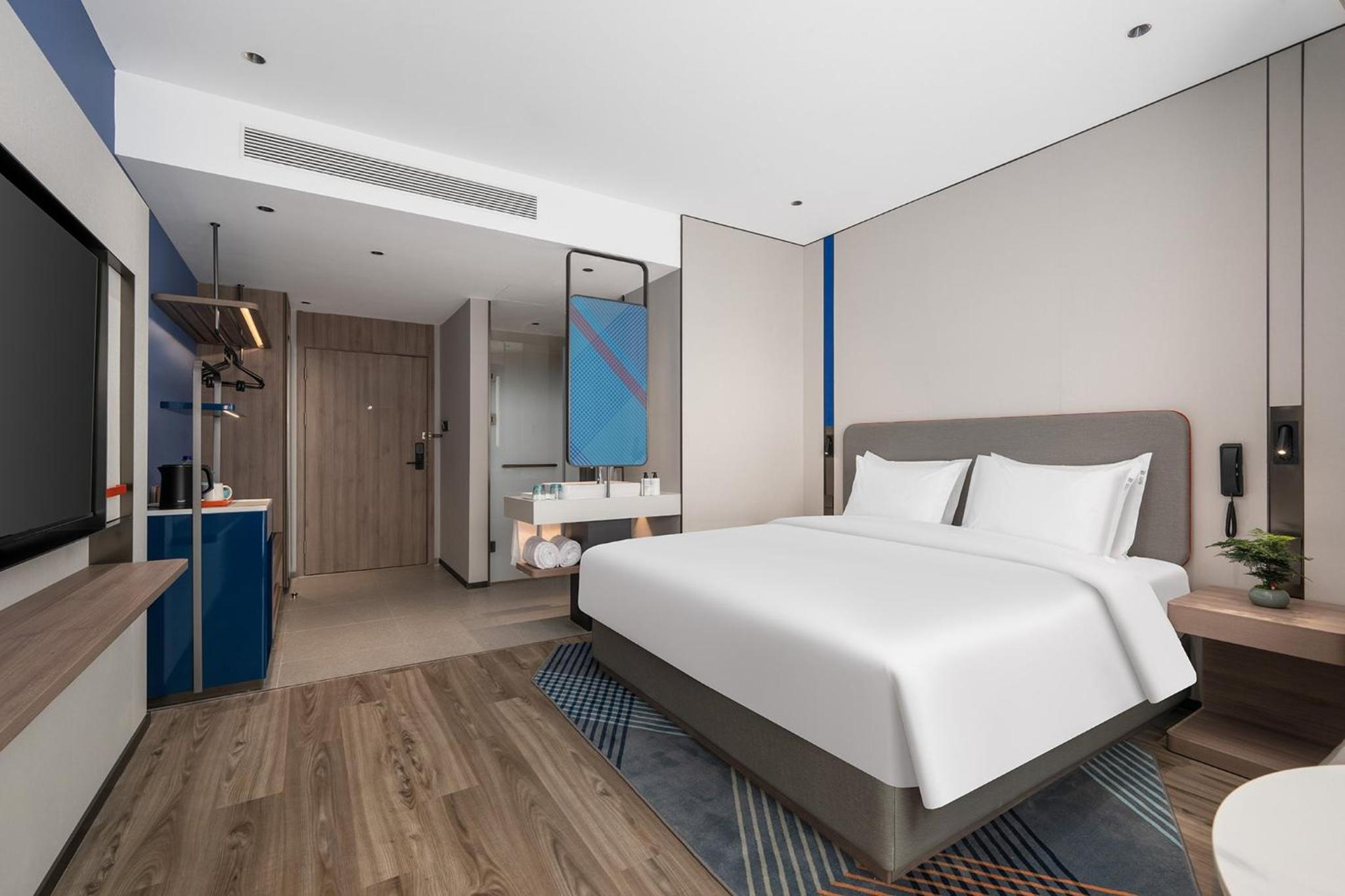 Standard King Room - High Floor