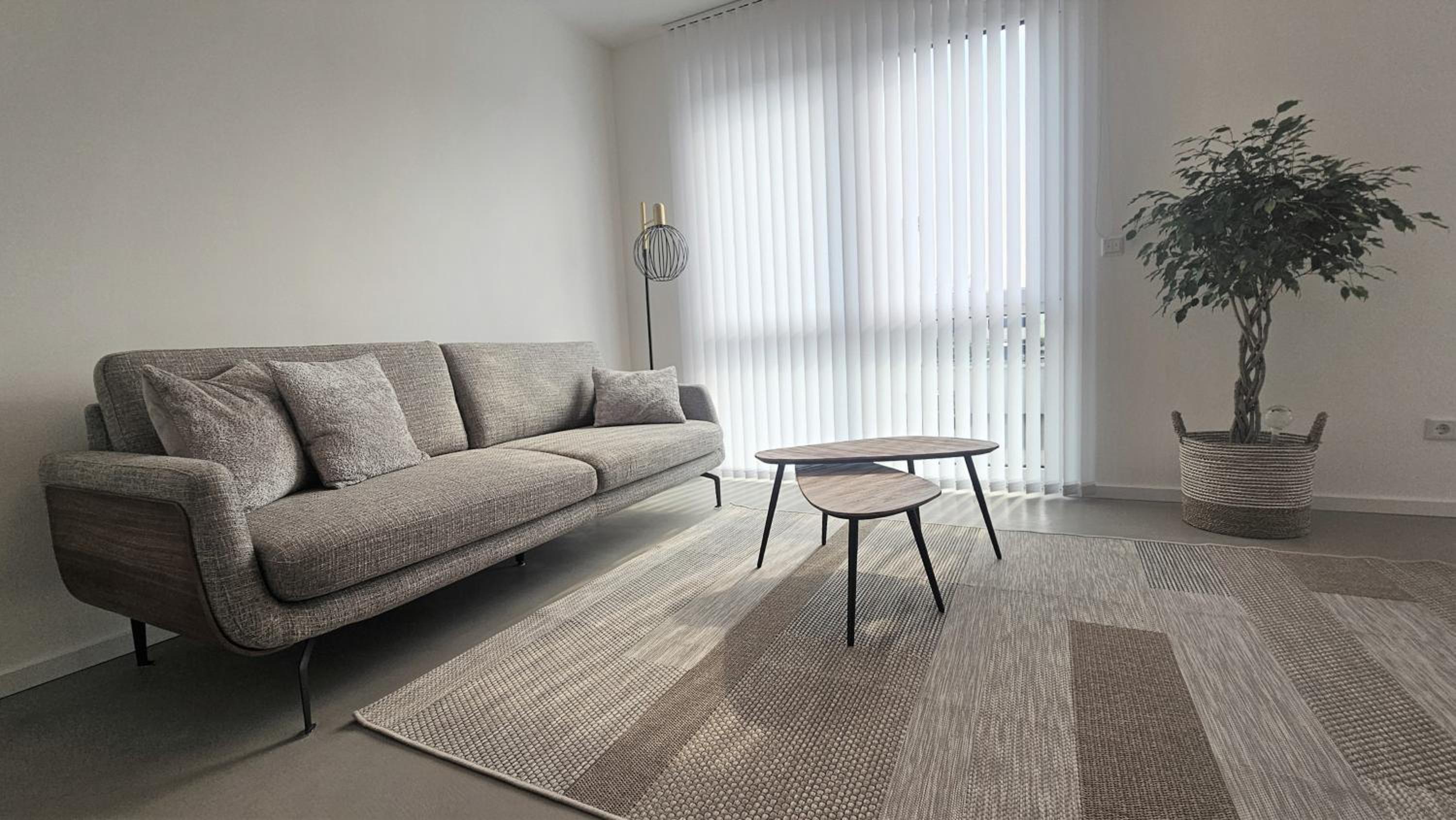 One-Bedroom Loft Apartment with Balcony photo 3