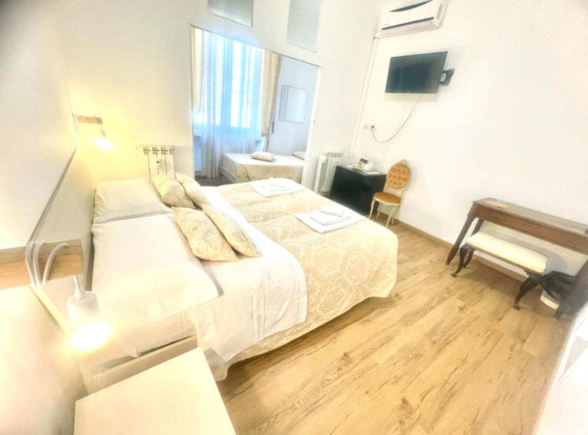 Triple Room with City View photo 2