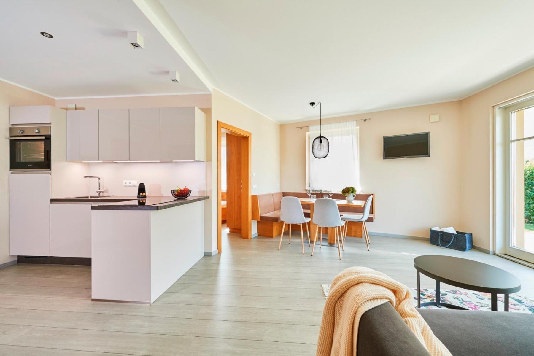Two-Bedroom Deluxe Apartment with Garden View