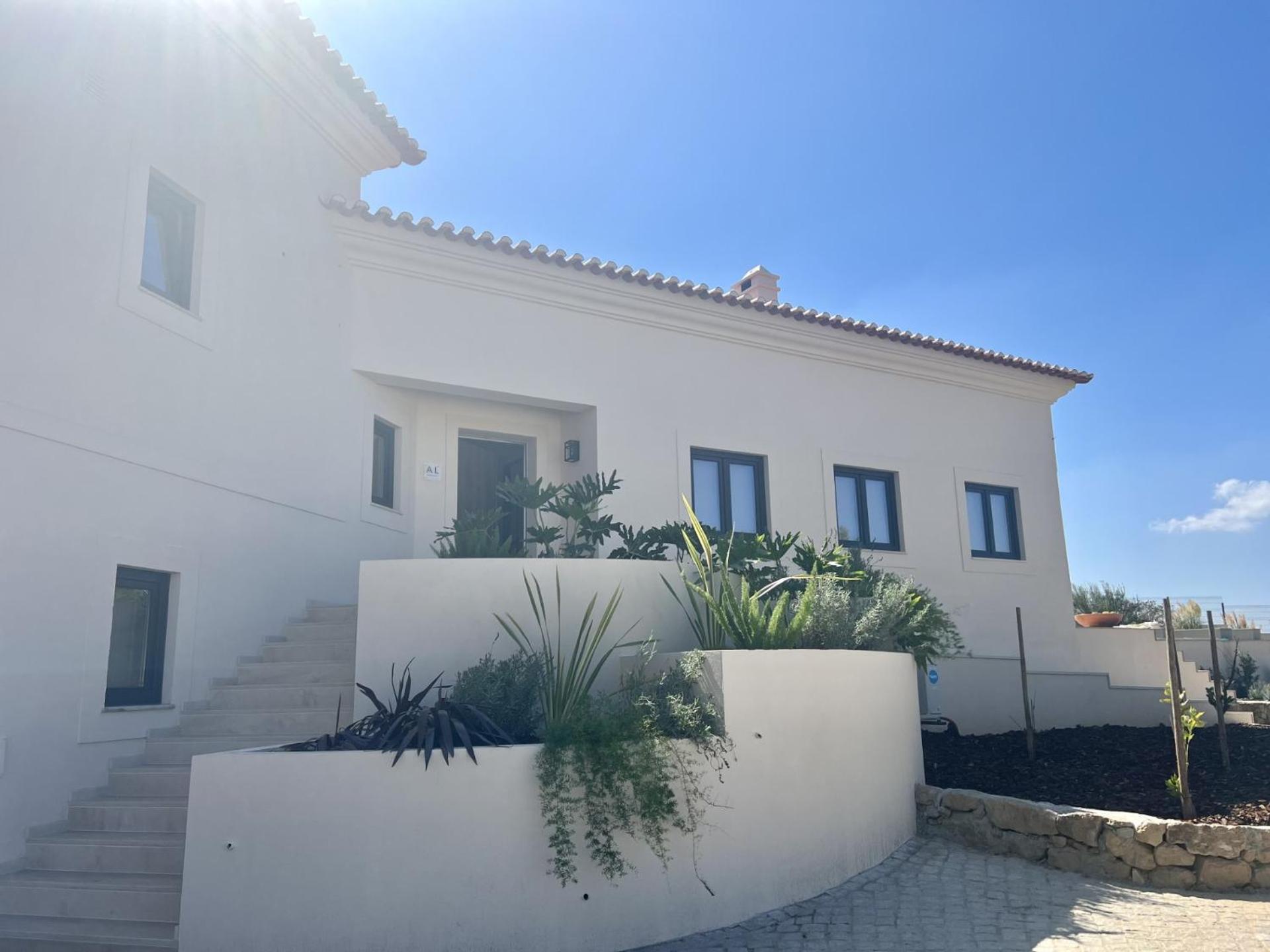Villa photo 3
