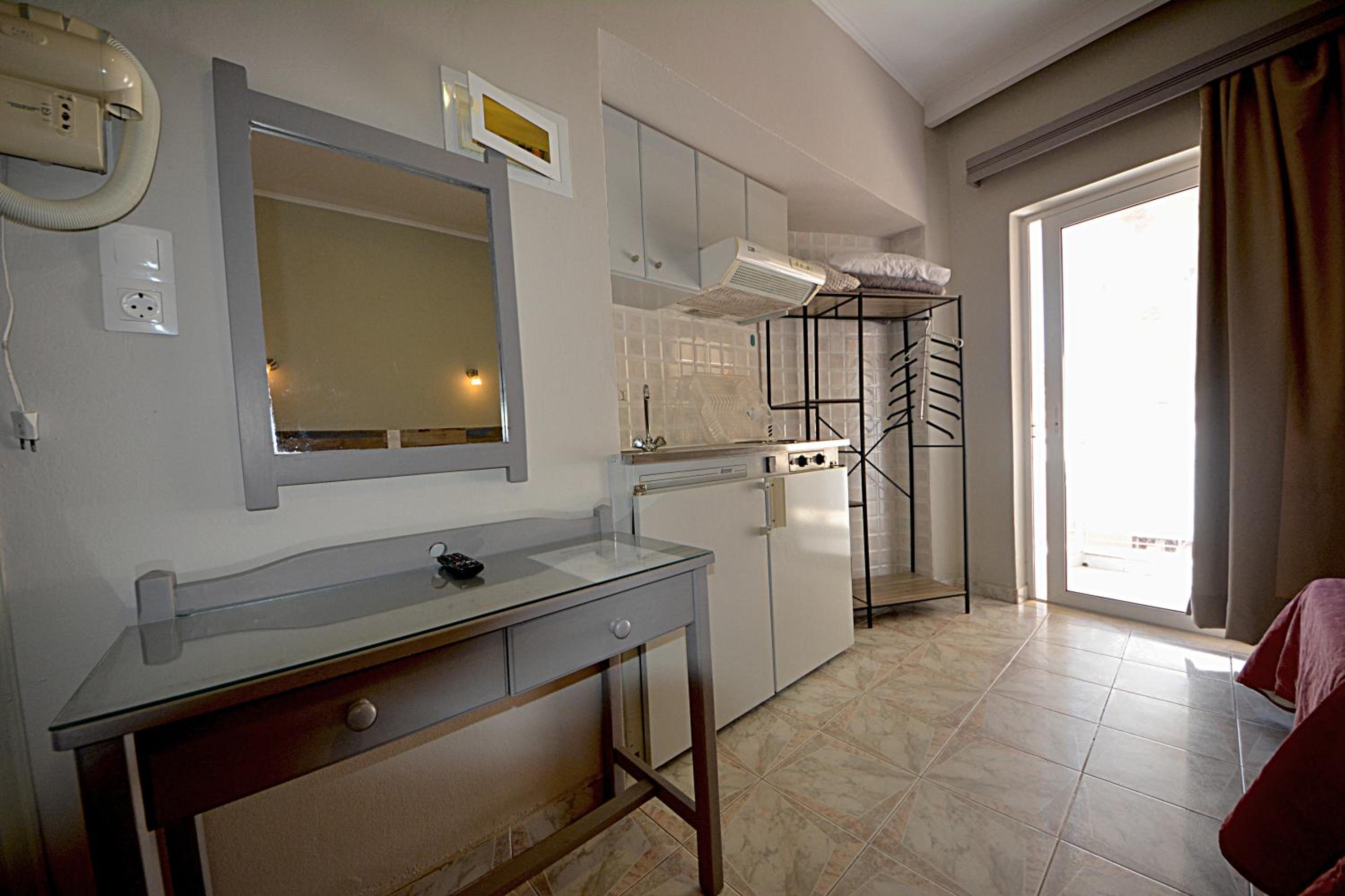 Studio (2 Adults) - Photo 5