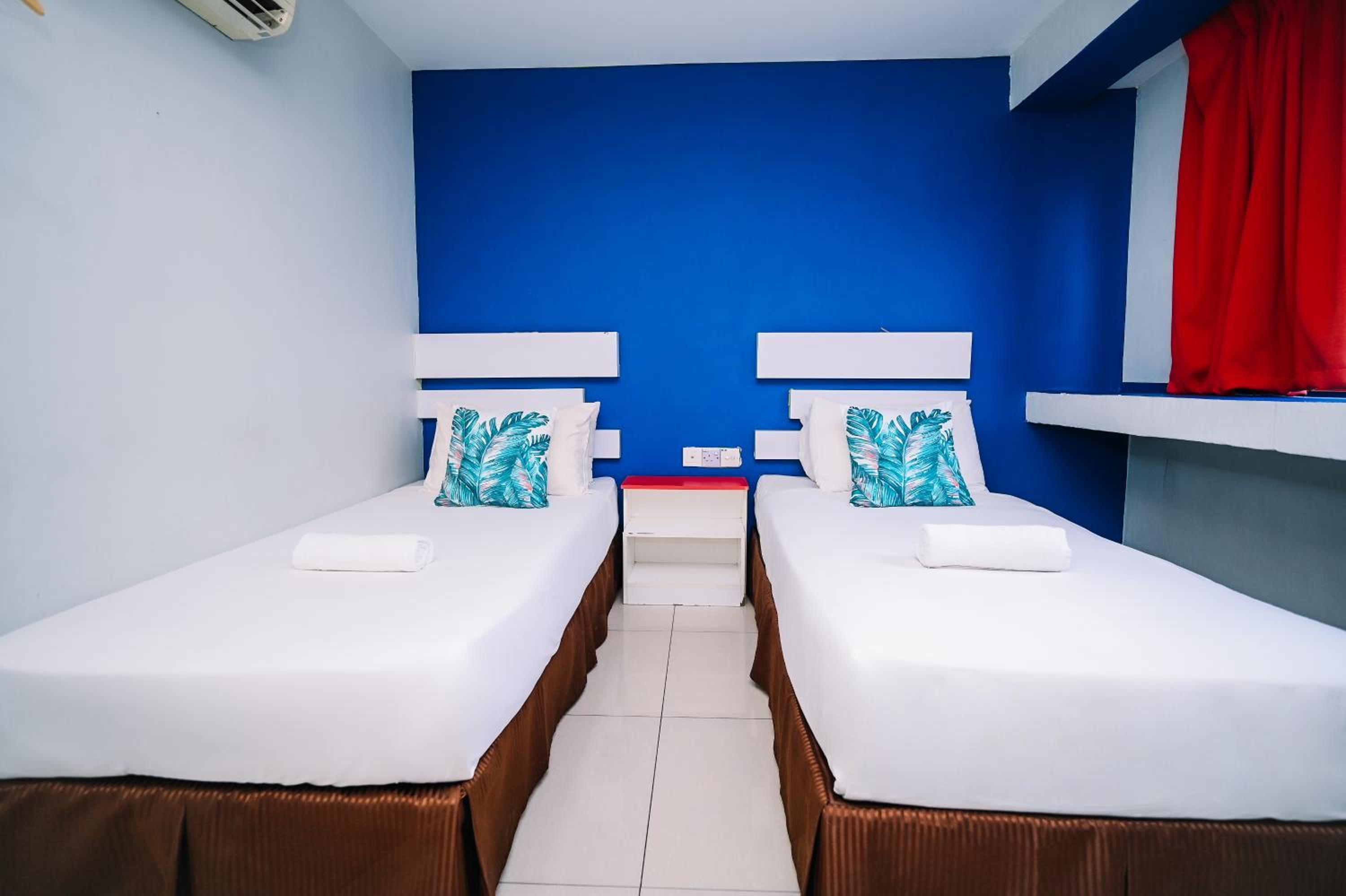 Deluxe Twin Room - Photo 2