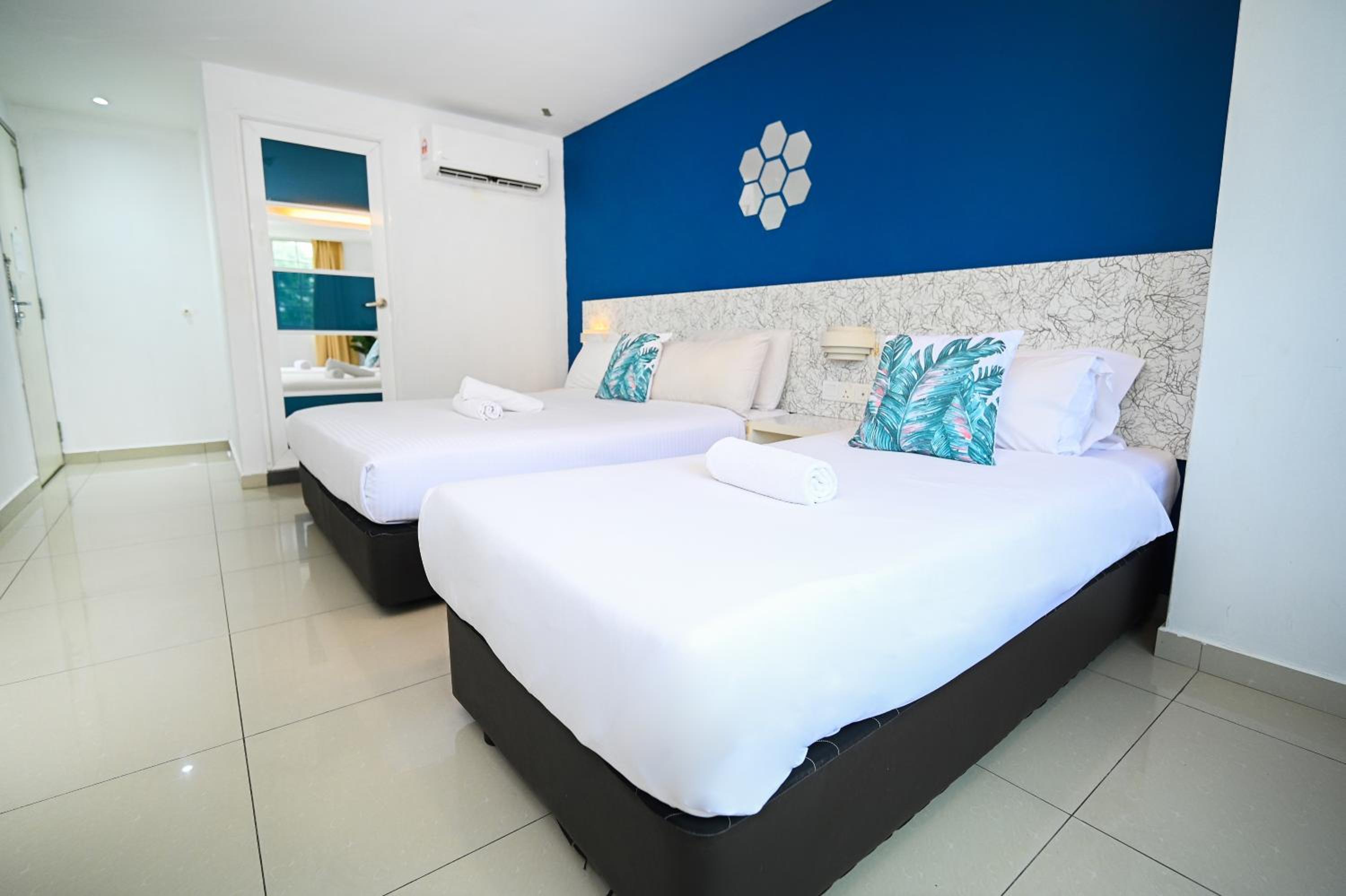 Deluxe Triple Room photo 2