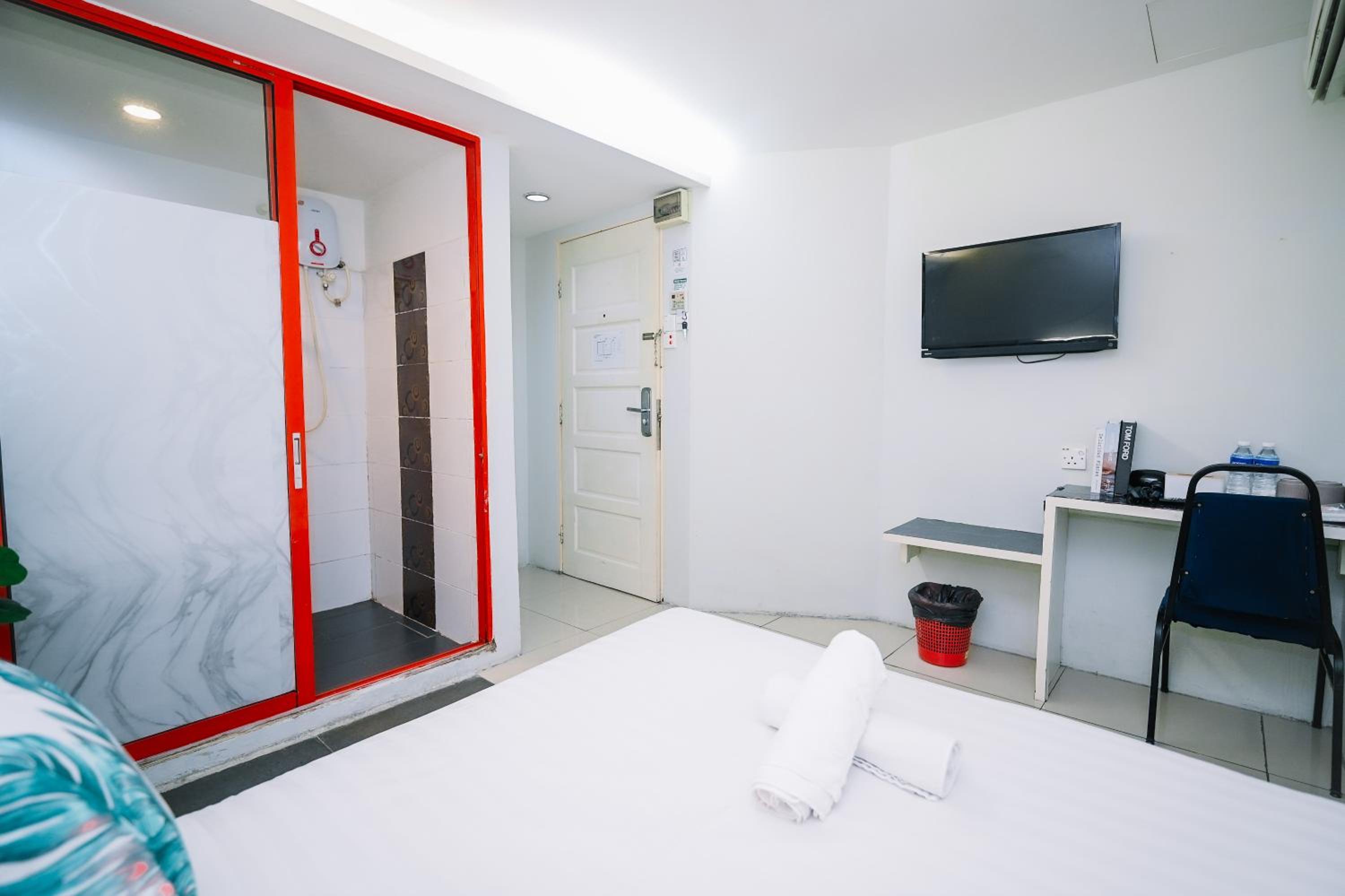 Standard Queen Room - Photo 3