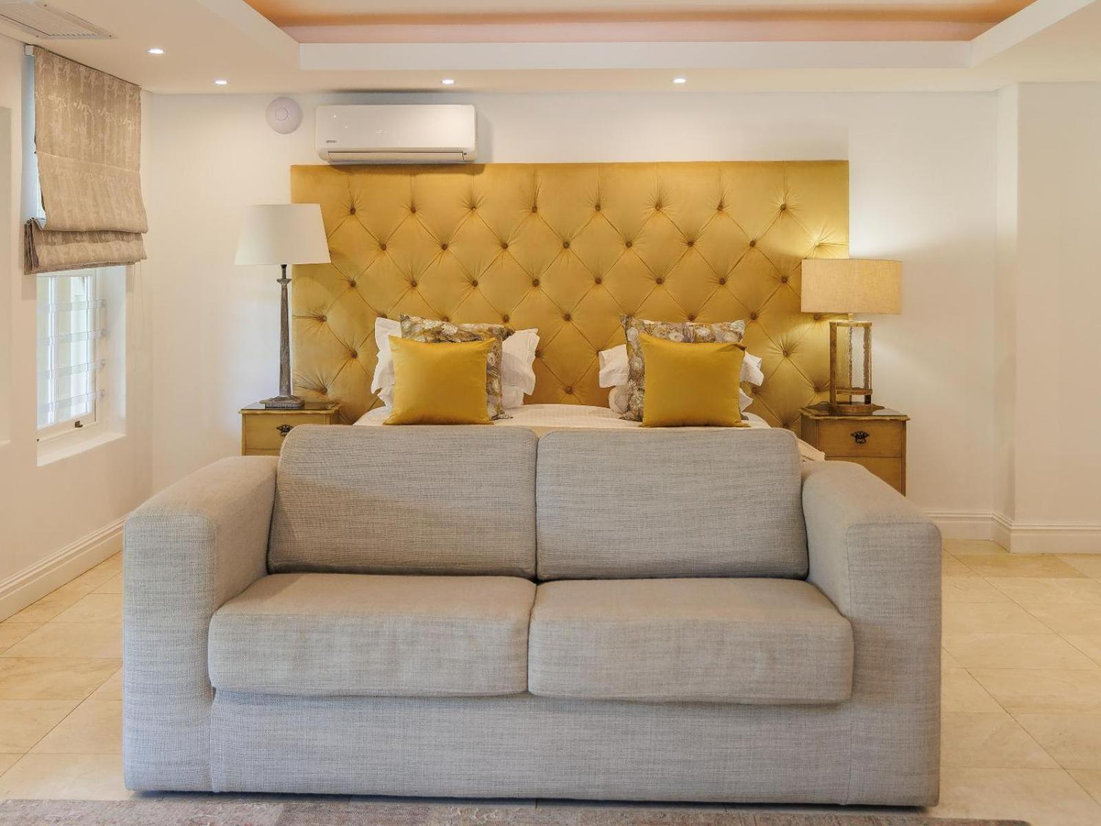 Standard King Room photo 3