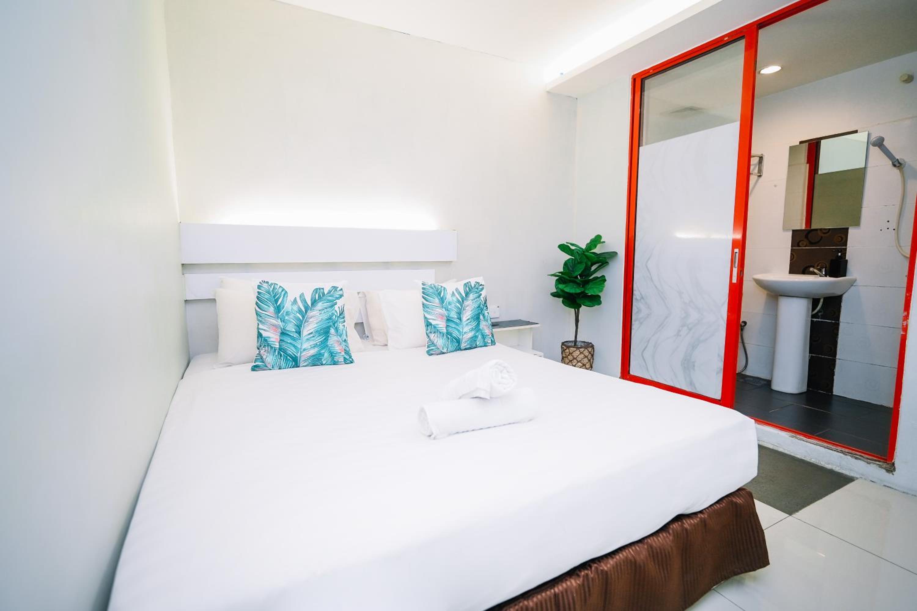 Standard Queen Room - Photo 2