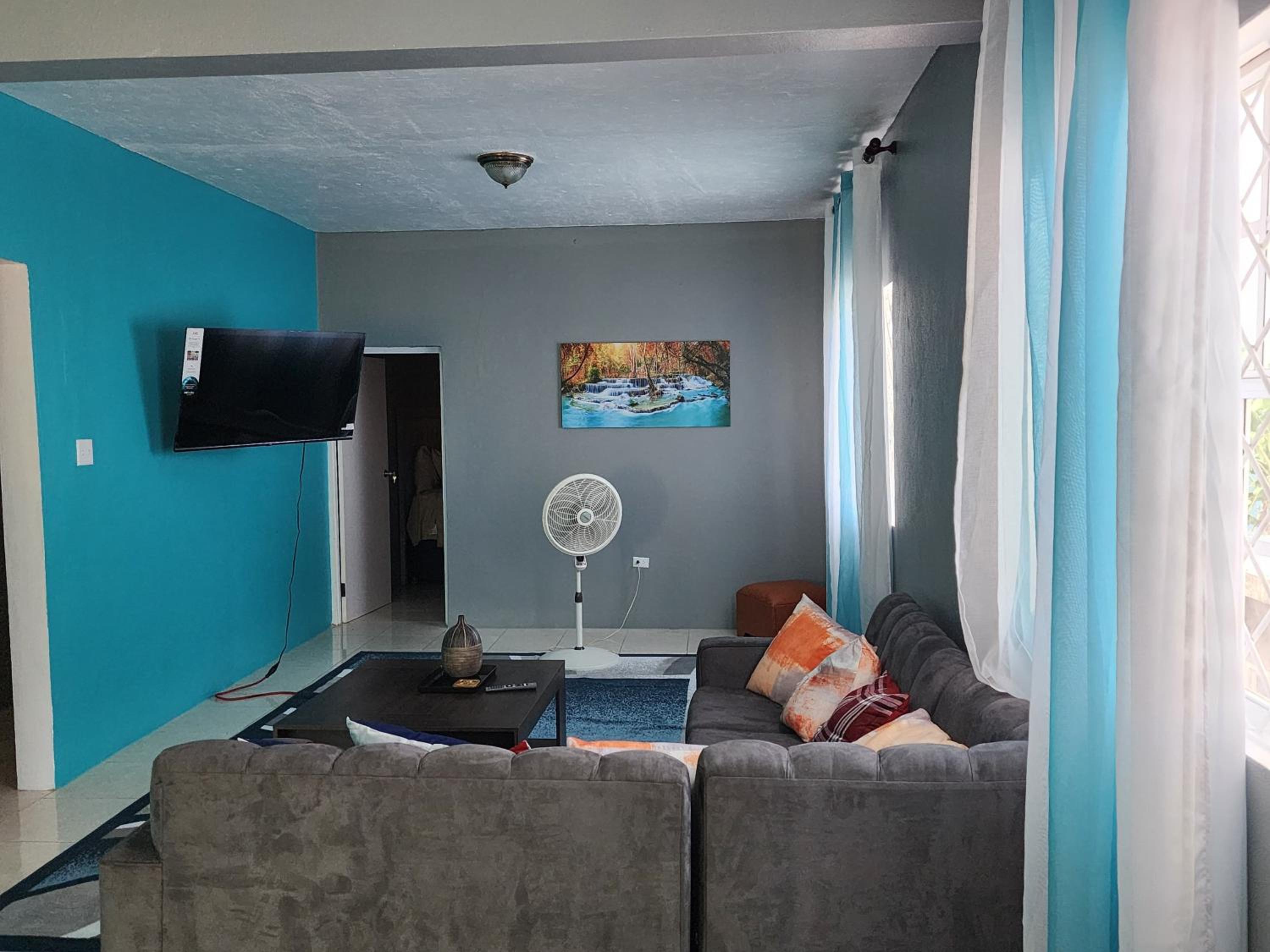 Three-Bedroom House photo 1