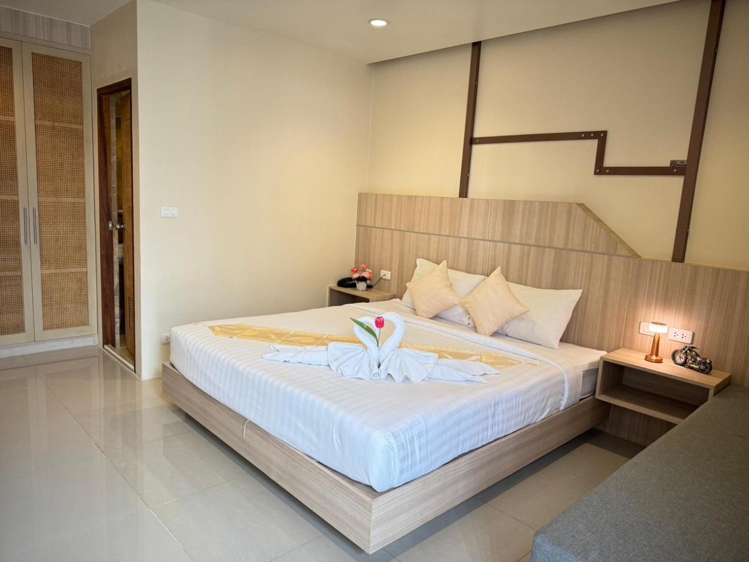 Standard Double Room - Photo 24