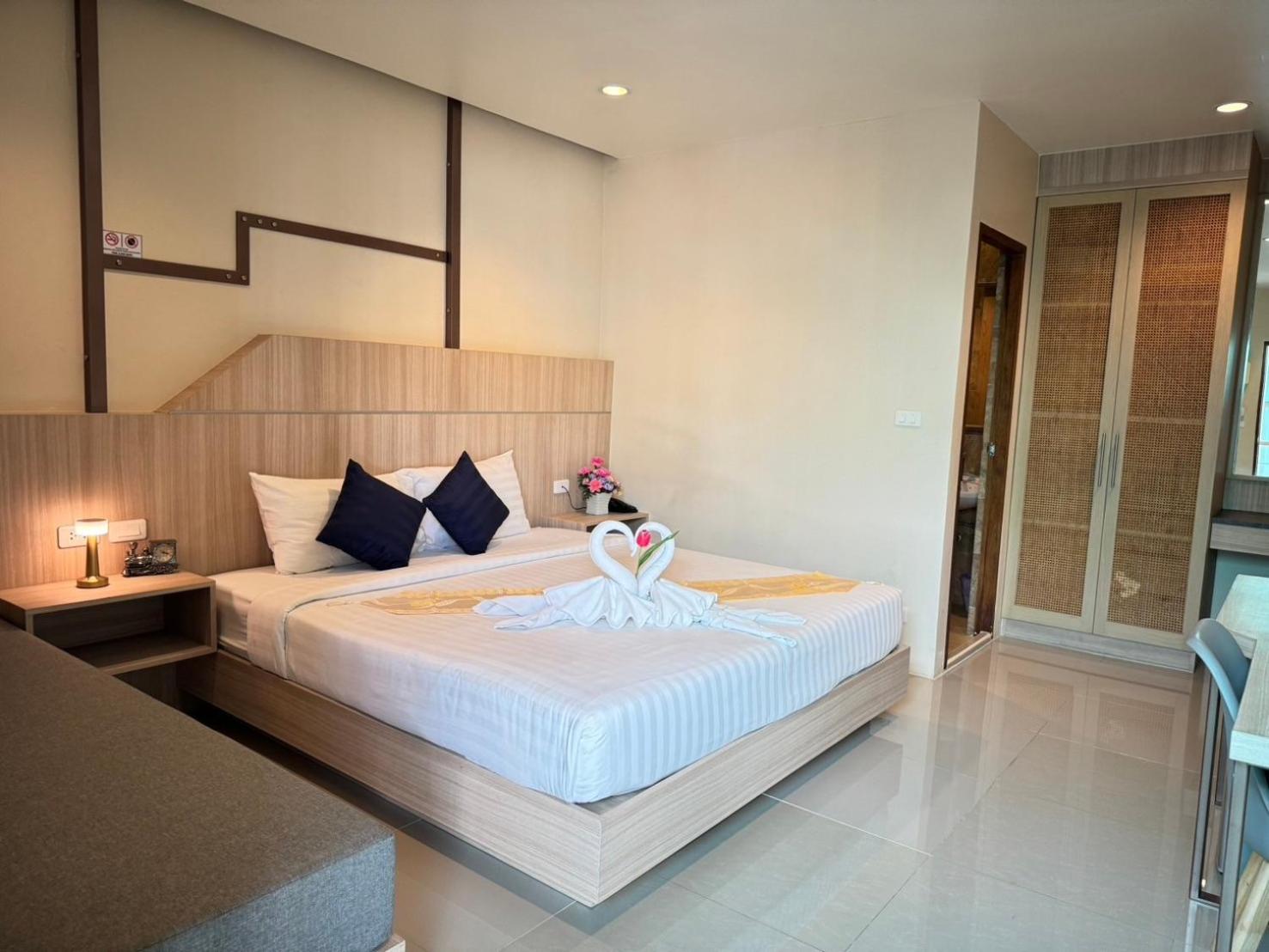 Standard Double Room - Photo 20