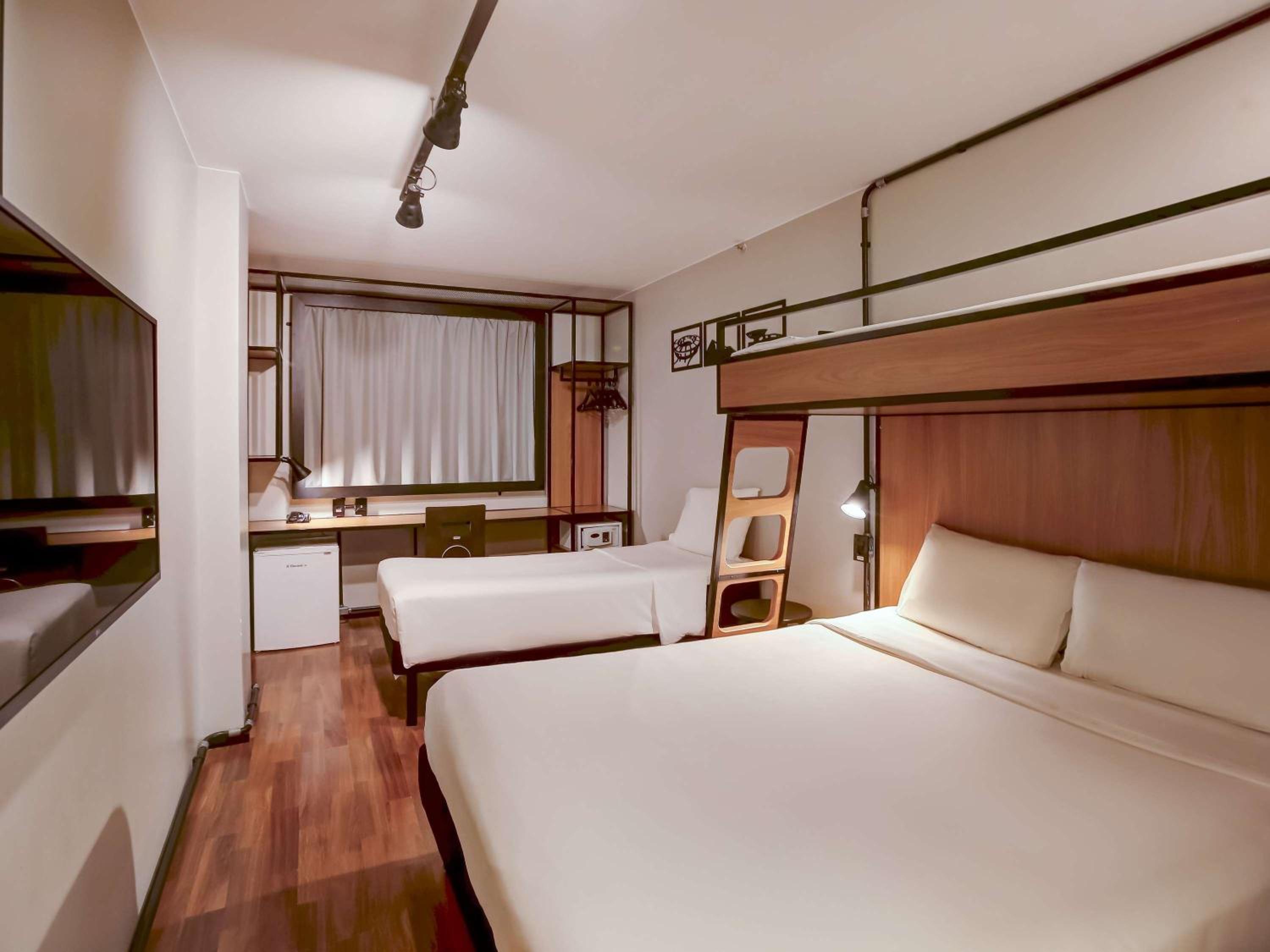 Standard Quadruple Room with Bunk Bed photo 1