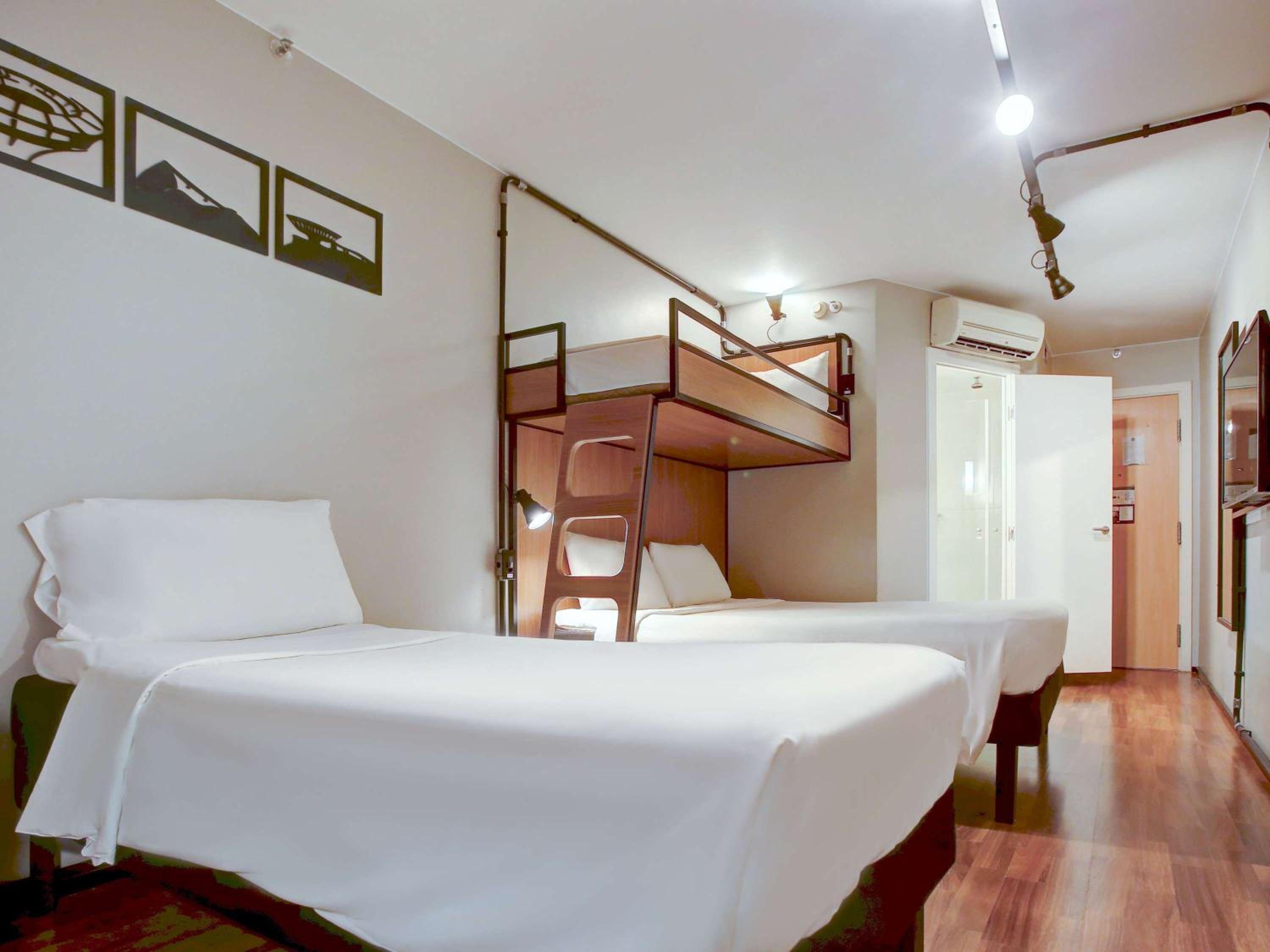 Standard Quadruple Room with Bunk Bed photo 2
