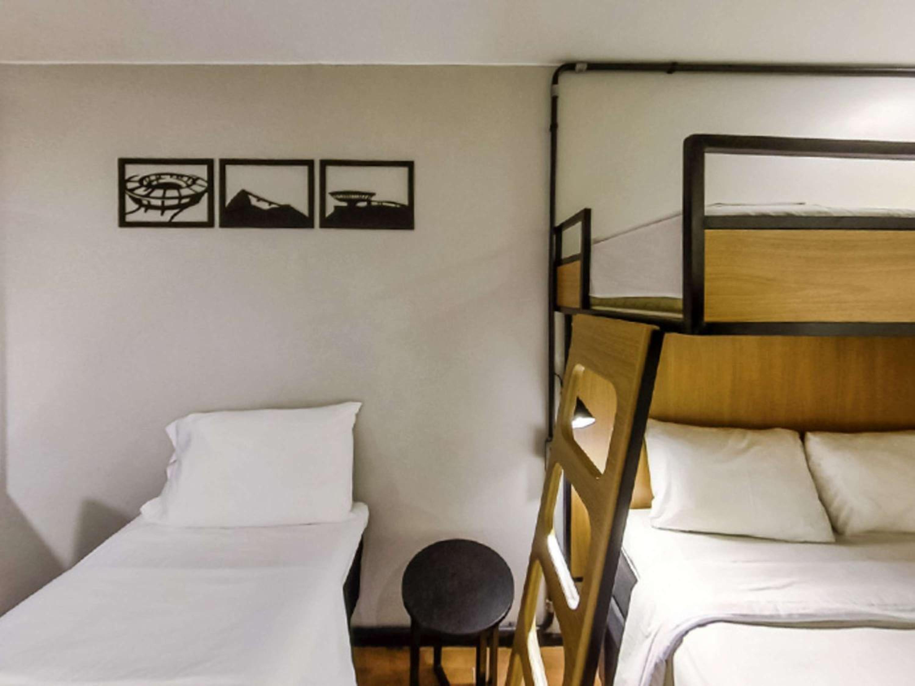 Standard Quadruple Room with Bunk Bed photo 3