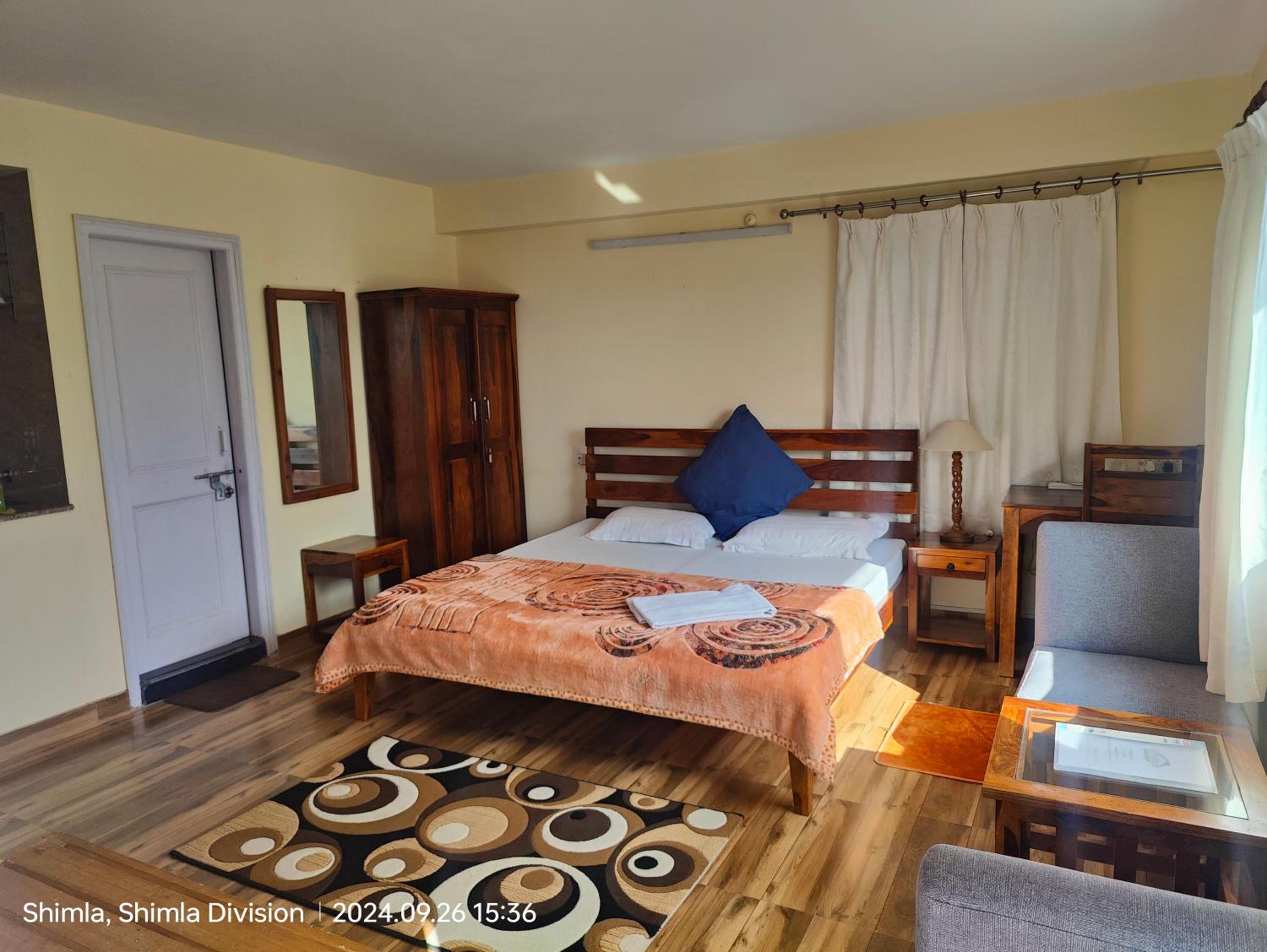 Studio Apartment photo 2